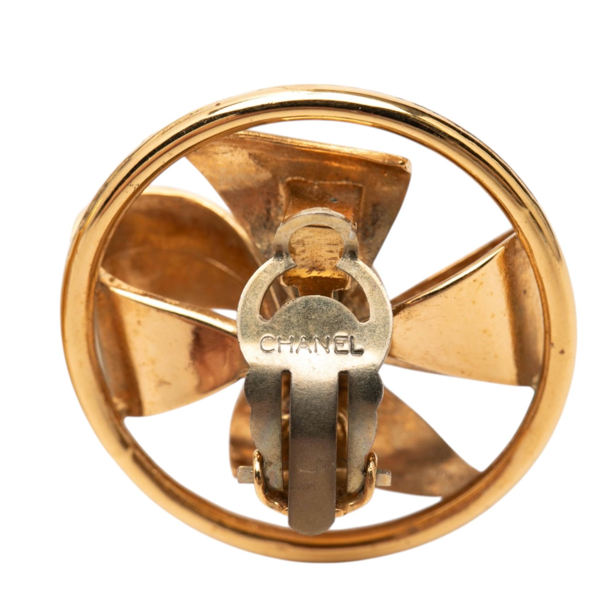 Chanel CC Gold Plated Faux Pearl Pinwheel Ribbon Clip On Earrings