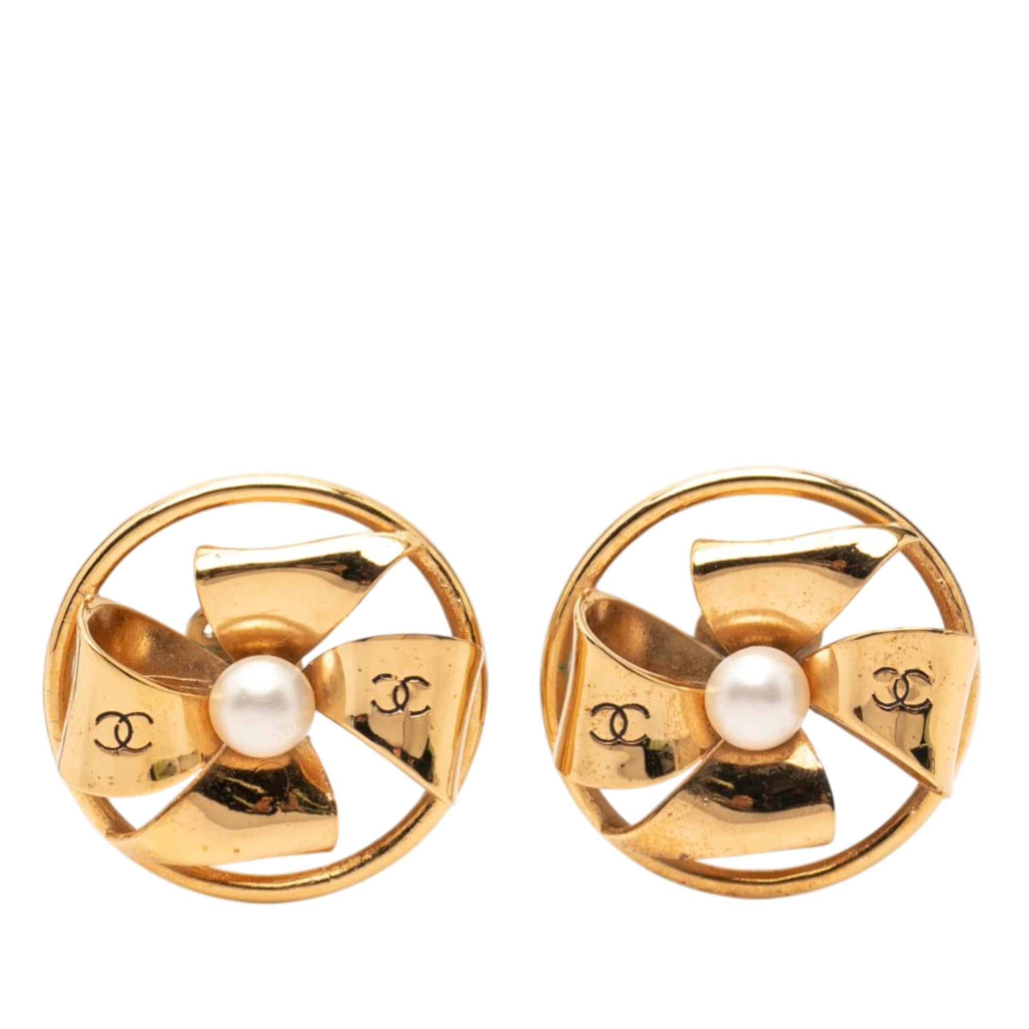 Chanel CC Gold Plated Faux Pearl Pinwheel Ribbon Clip On Earrings