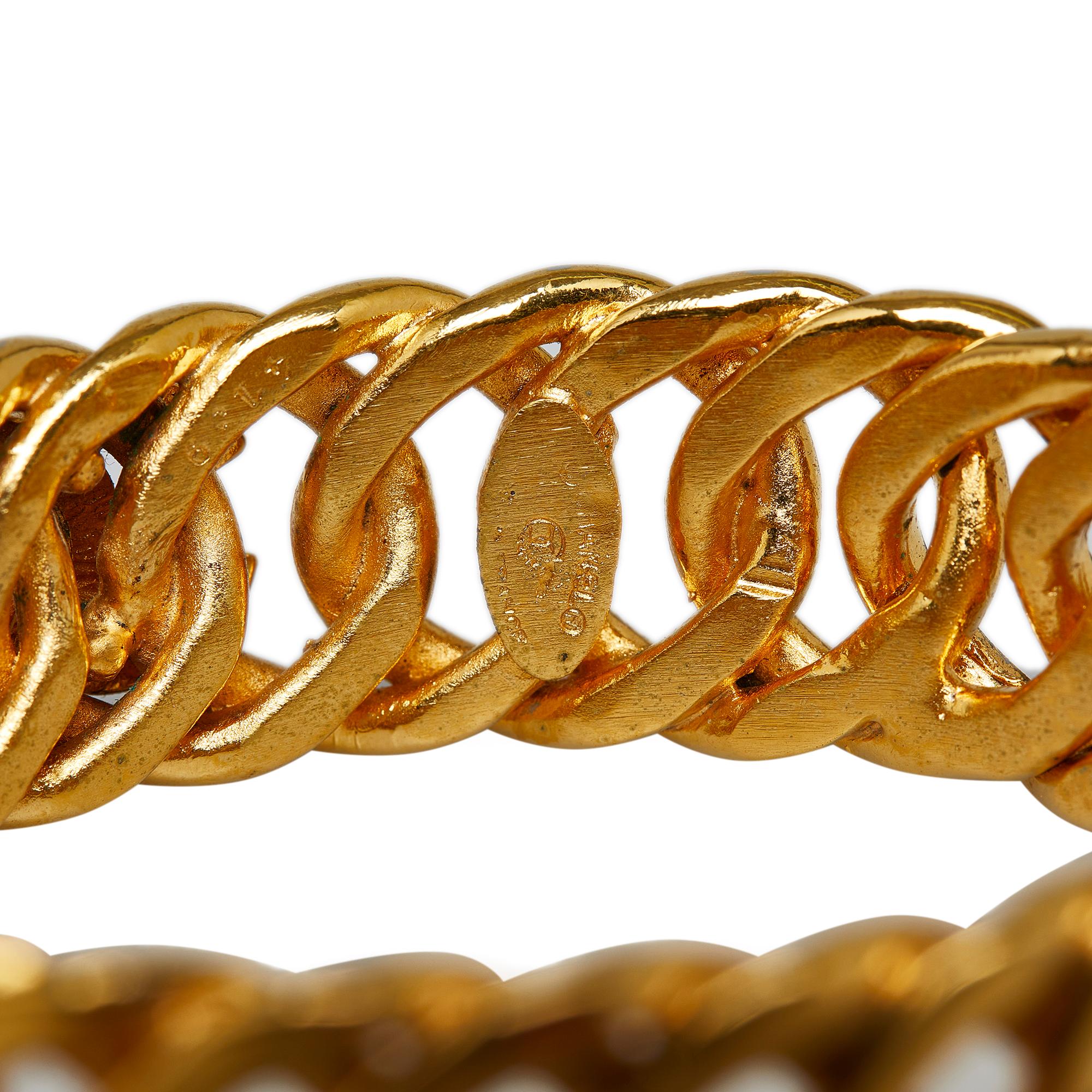 Chanel CC Gold-Tone Bangle (SHG-04KbRw)