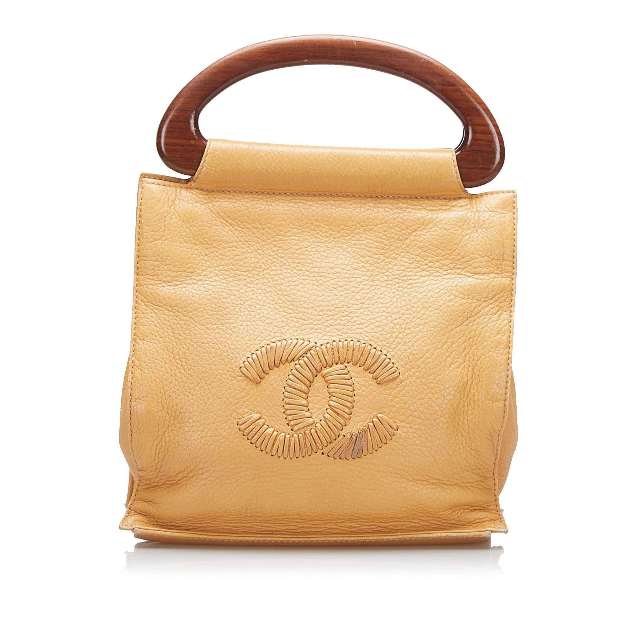 Chanel CC Handbag (SHG-f64EKS)