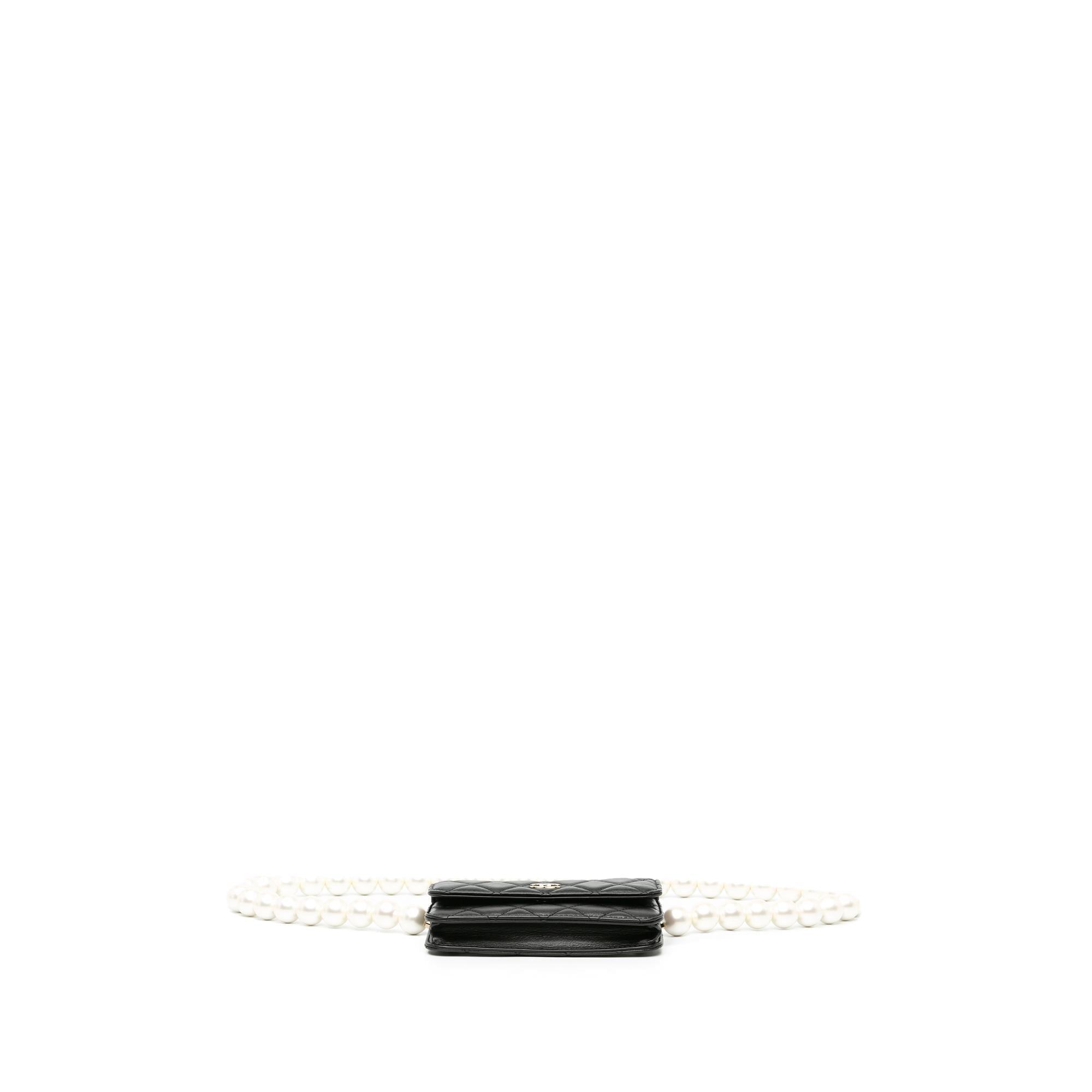 Chanel CC Lambskin About Pearls Card Holder On Chain (SHG-XiJKT4)