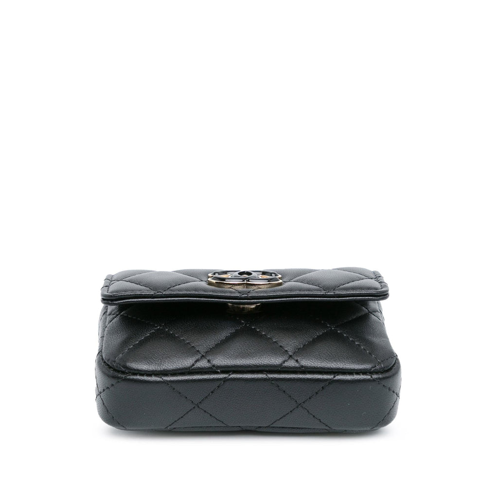 Chanel CC Lambskin Card Holder On Chain (SHG-OR7dwk)