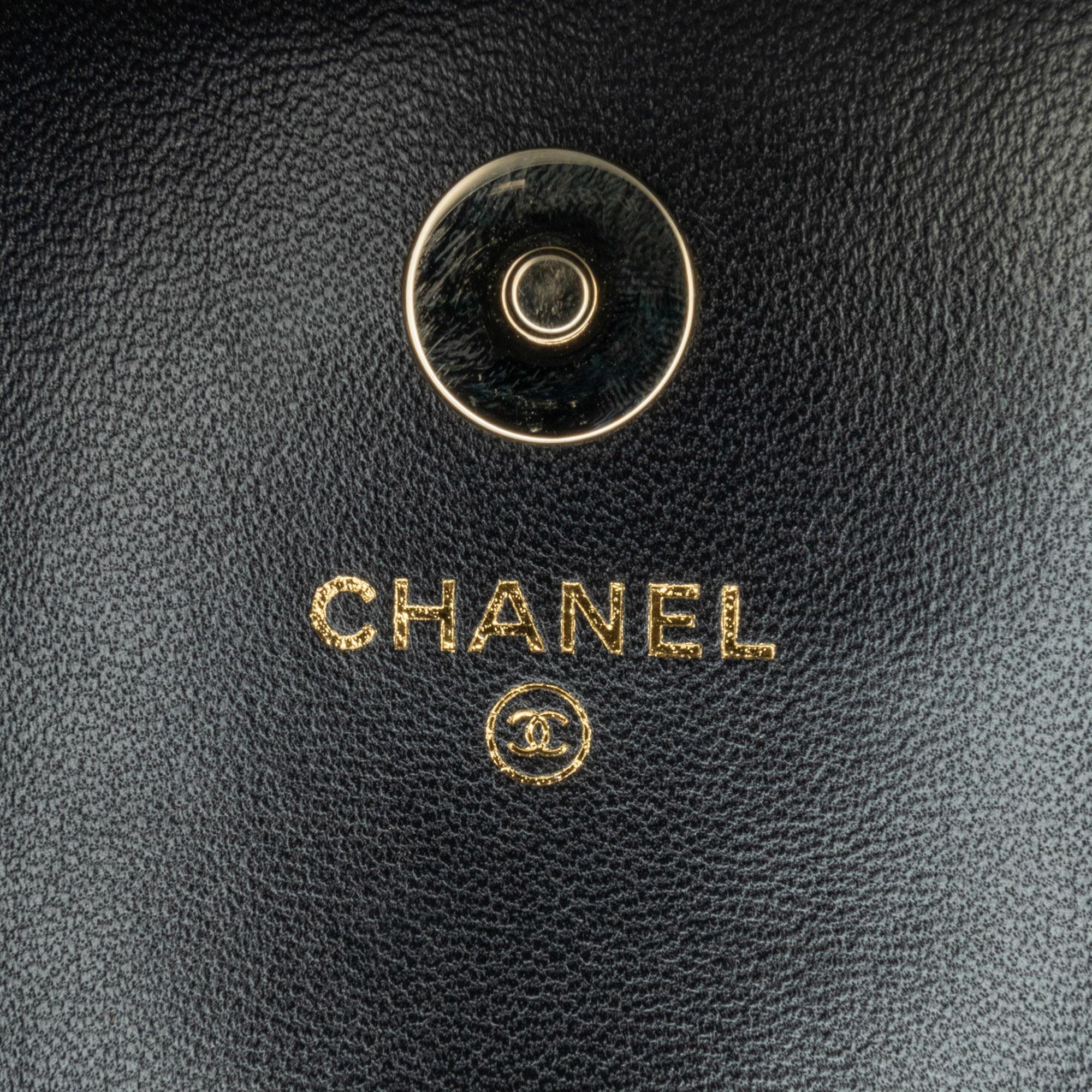 Chanel CC Lambskin Card Holder On Chain (SHG-OR7dwk)