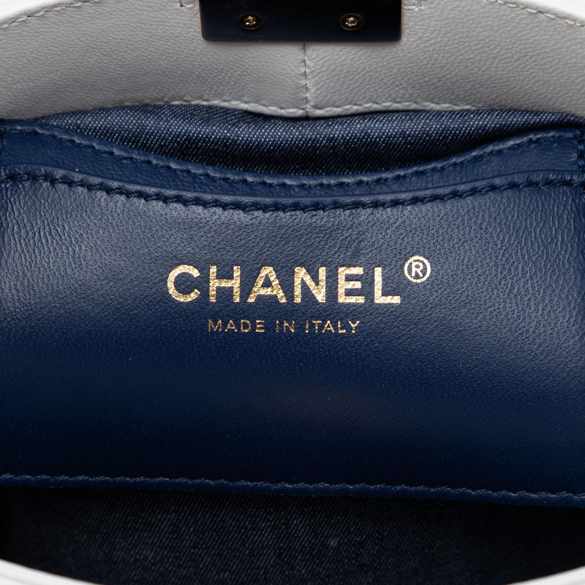 Chanel CC Lambskin Elegant Chain Vanity Case