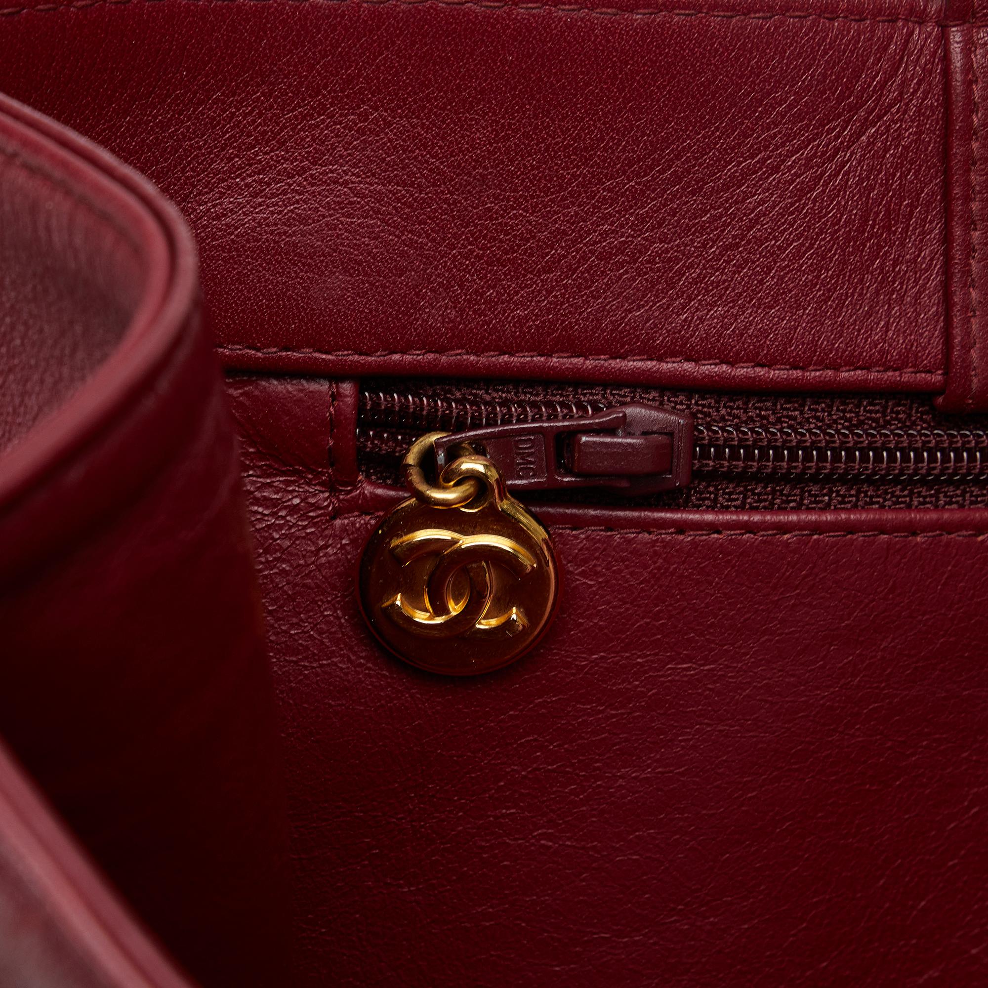 Chanel CC Lambskin Tote Bag (SHG-Q3lcmX)