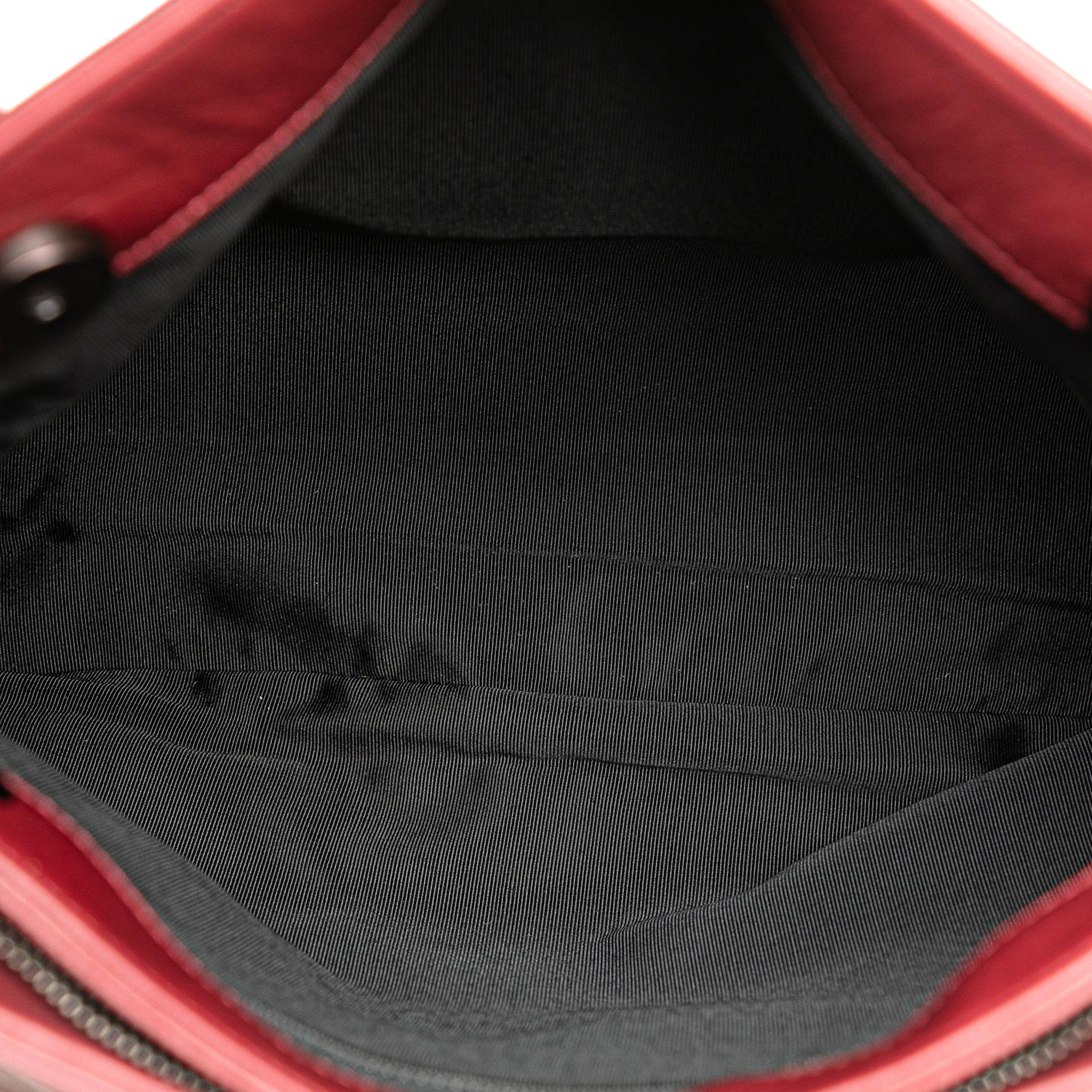 Chanel CC Lambskin Tote (SHG-cIhGx5)