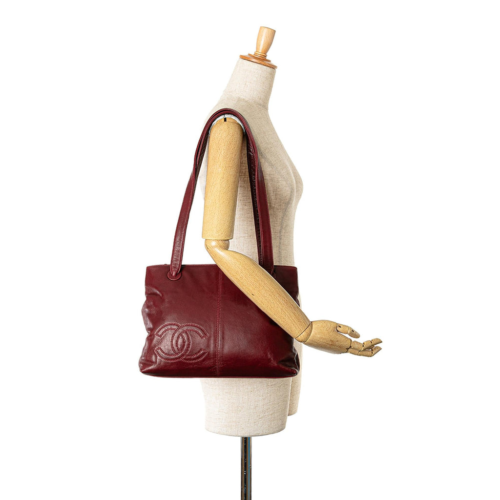 Chanel CC Lambskin Tote (SHG-cIhGx5)
