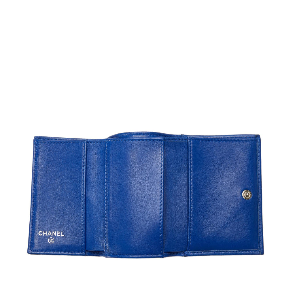 Chanel CC Lambskin Trifold Flap Wallet (SHG-pwFkiW)