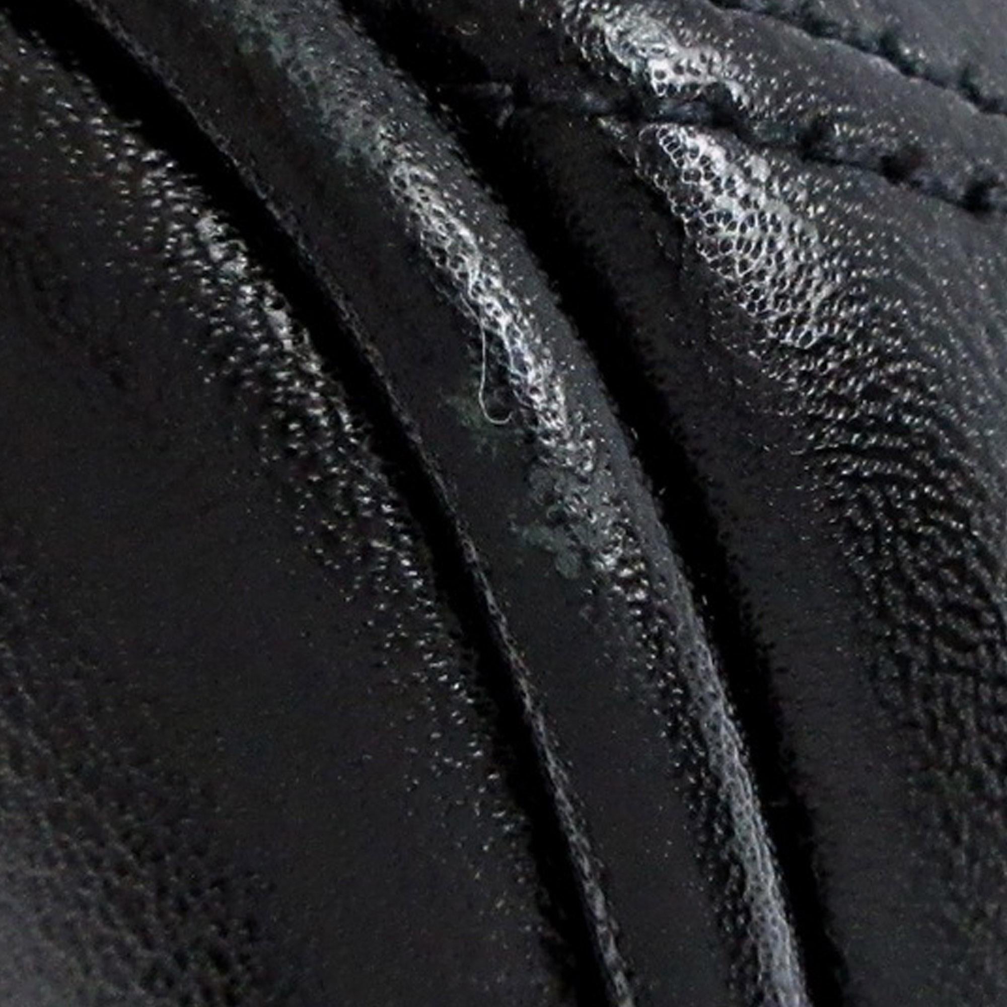 Chanel CC Lambskin Vanity Case (SHG-3epDqc)