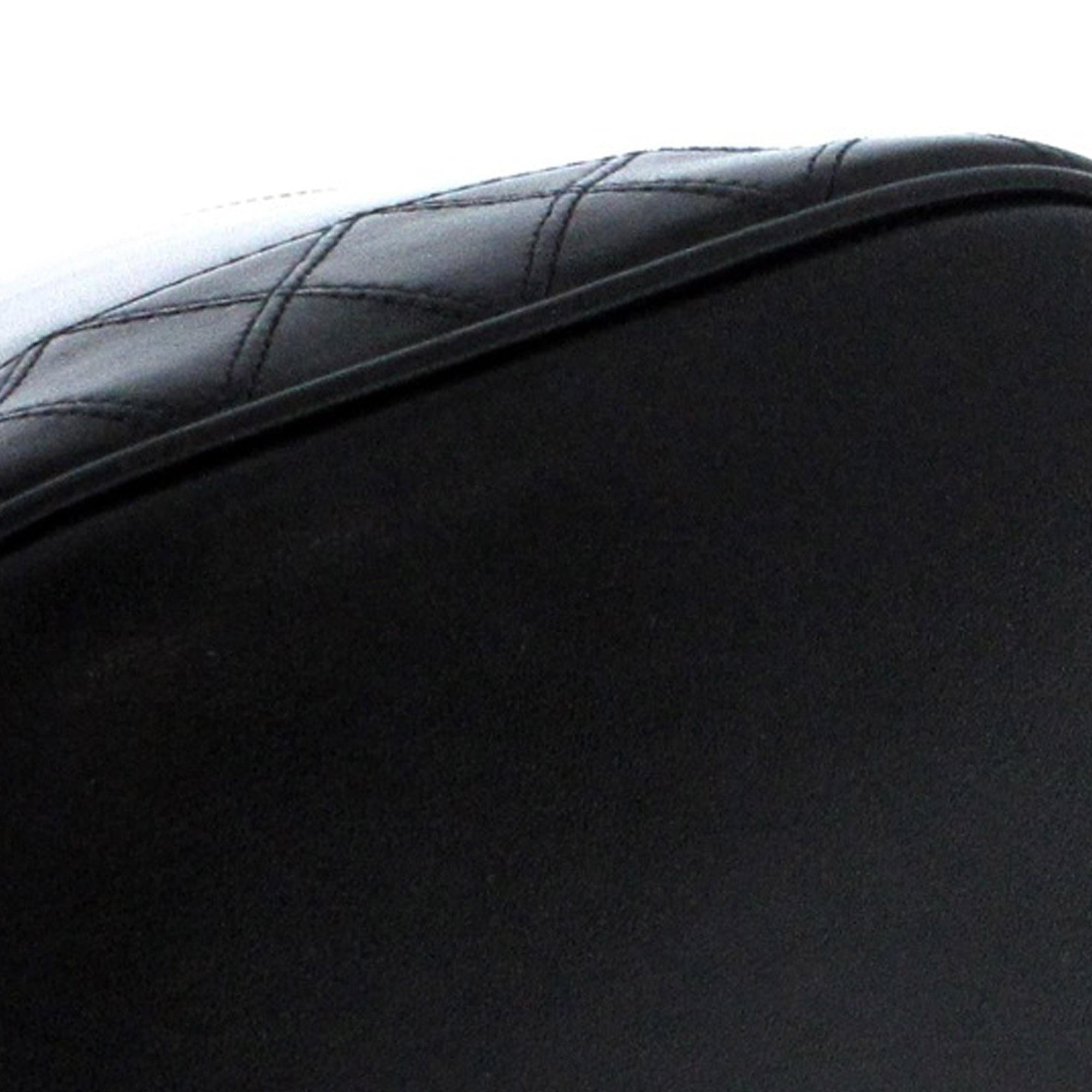 Chanel CC Lambskin Vanity Case (SHG-3epDqc)