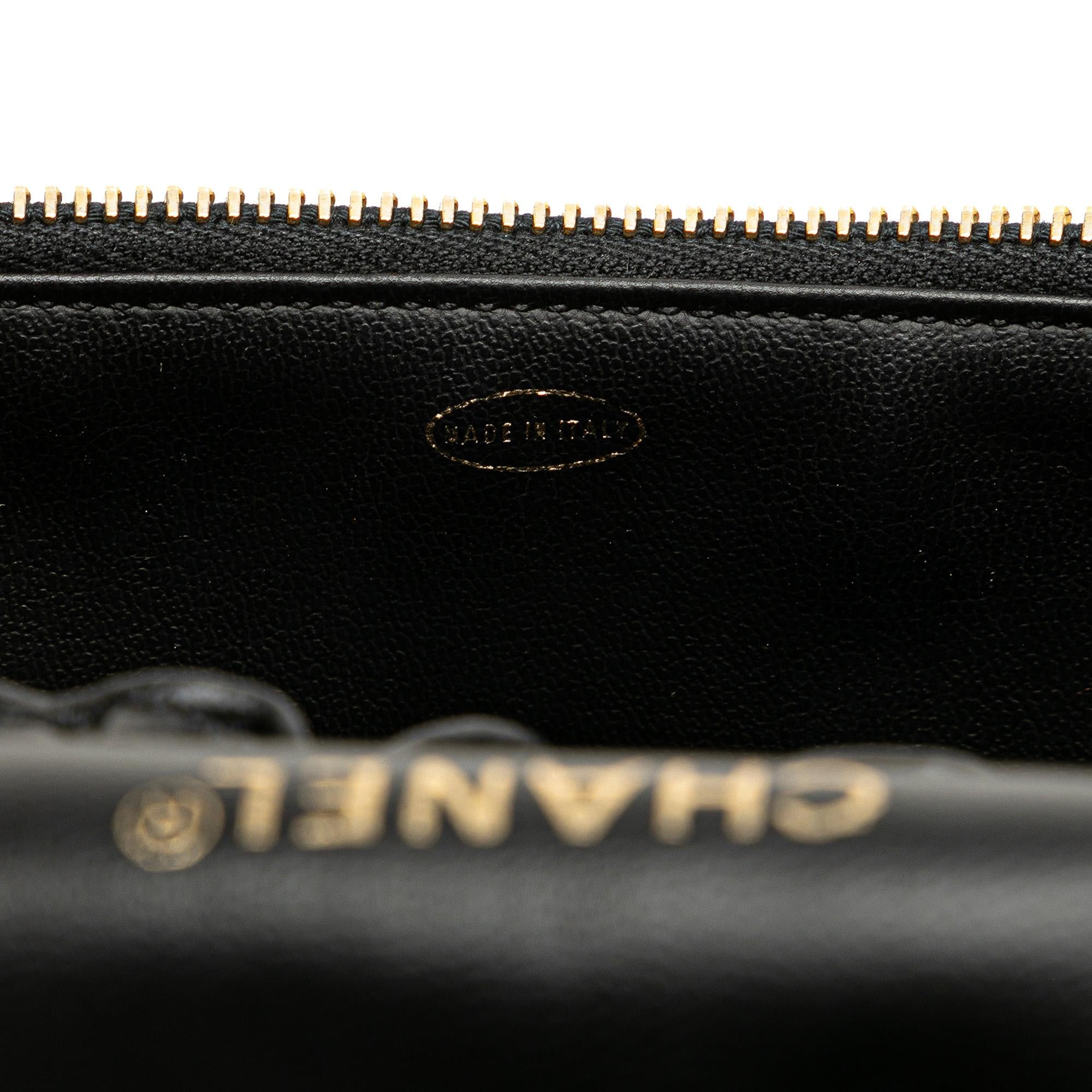 Chanel CC Lambskin Vanity Case (SHG-uFumoN)
