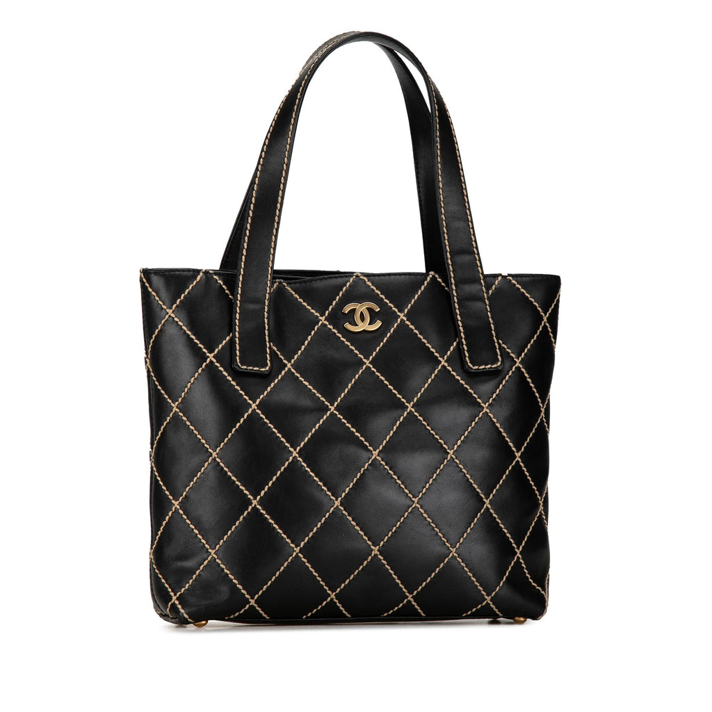 Chanel CC Lambskin Wild Stitch Handbag (SHG-aqtoNm)