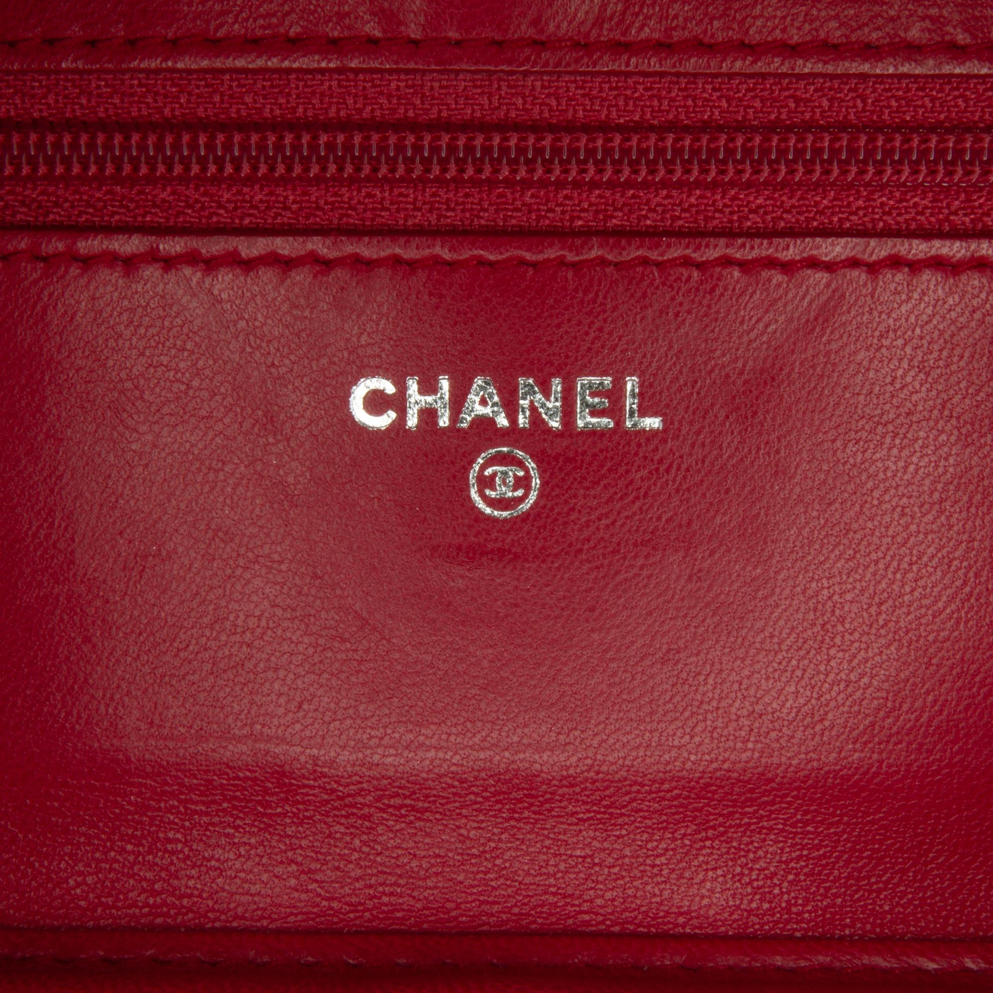 Chanel CC Lambskin Wild Stitch Wallet on Chain (SHG-XCKcTY)