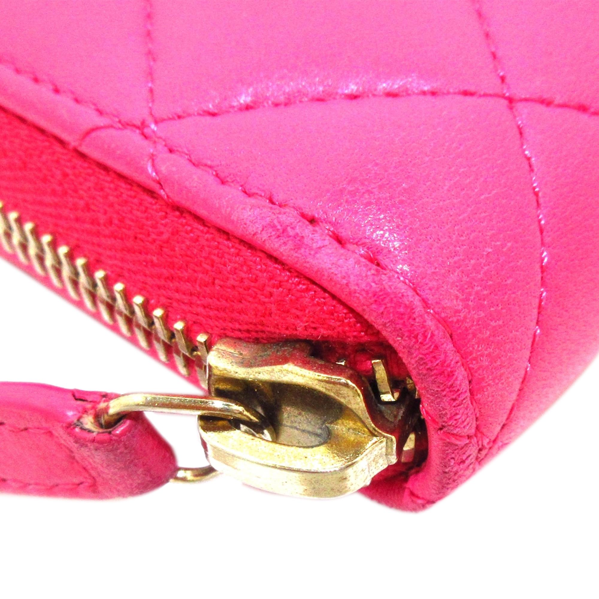 Chanel CC Lambskin Zip Around Wallet (SHG-iJolgz)