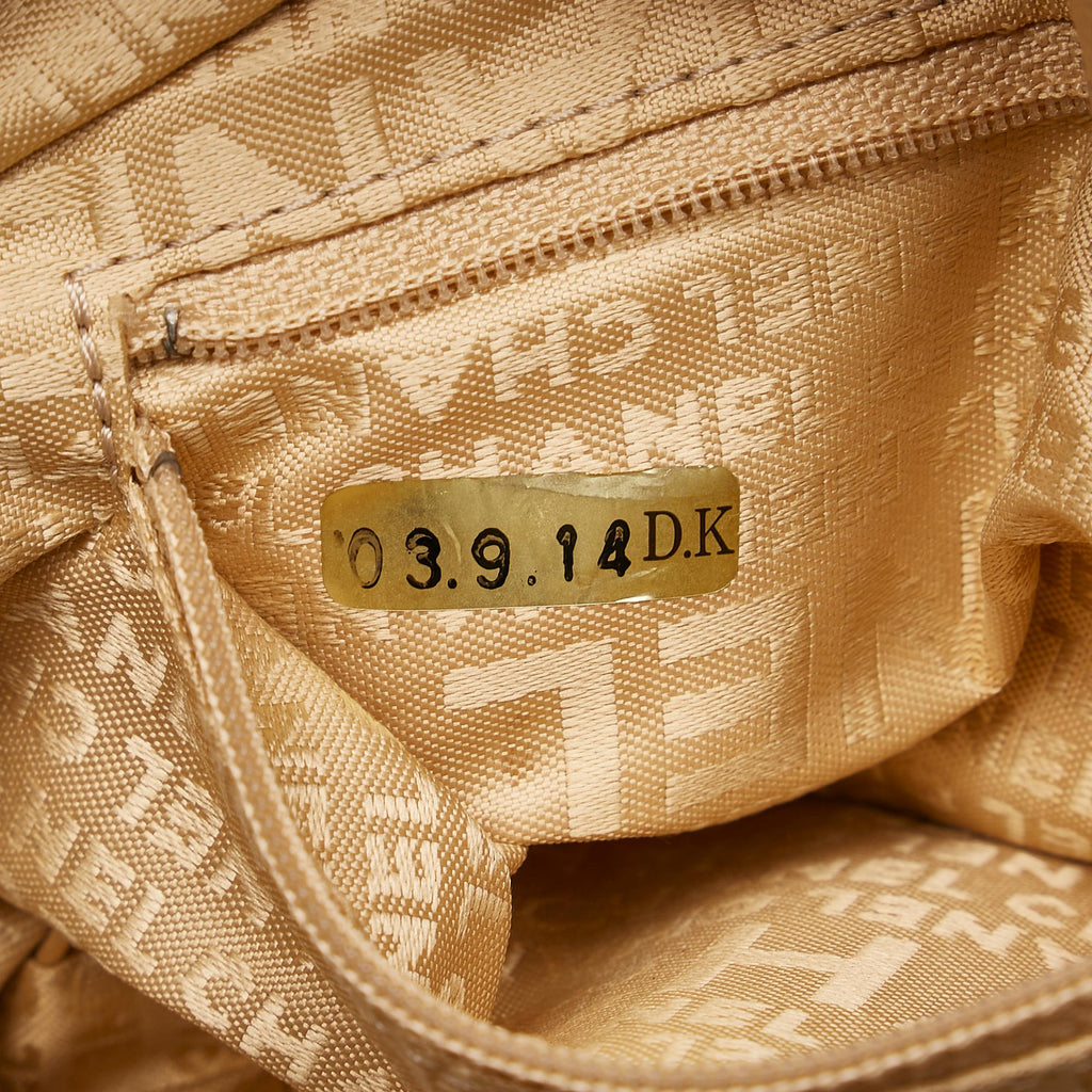 Chanel CC Leather Handbag (SHG-34261)