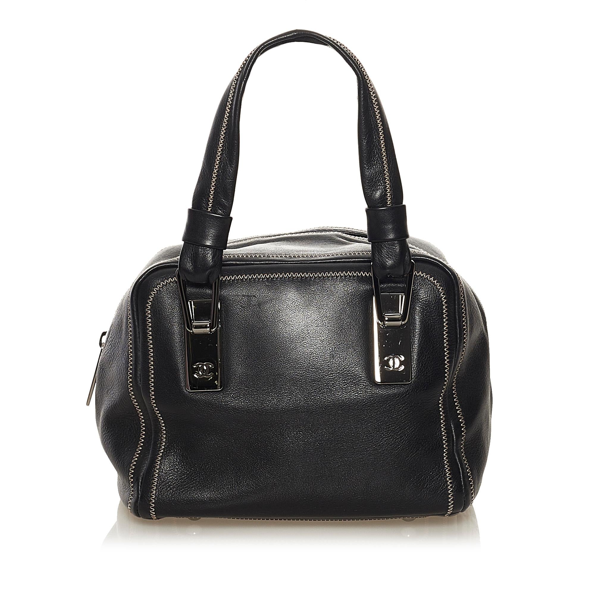 Chanel CC Leather Handbag (SHG-34261)