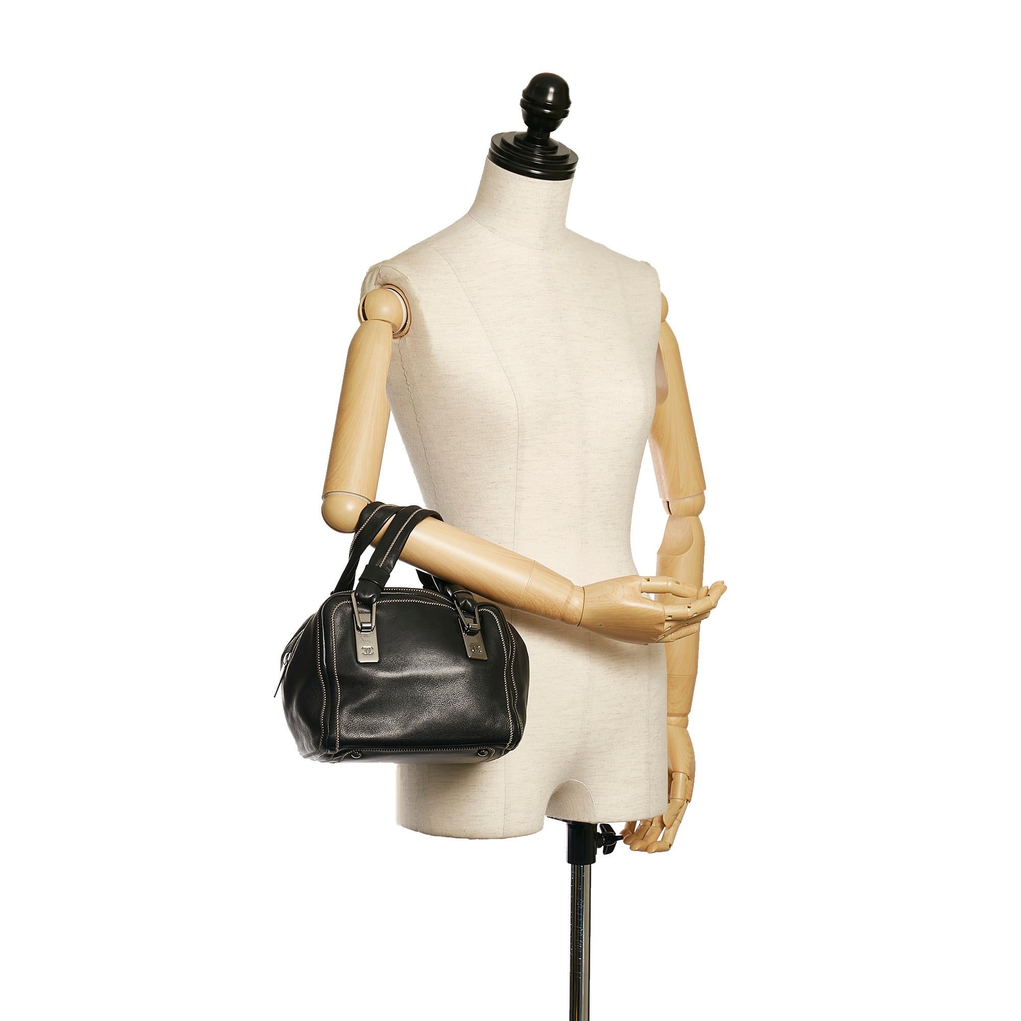 Chanel CC Leather Handbag (SHG-34261)