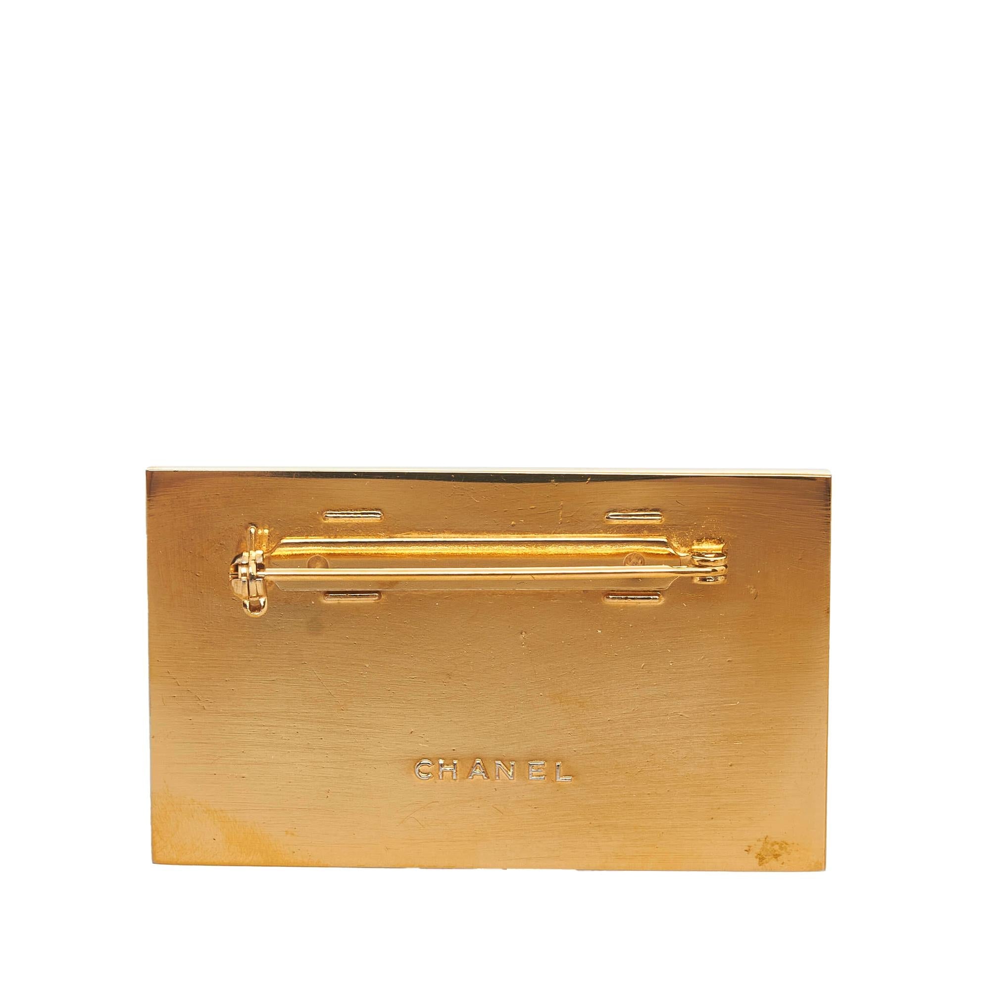 Chanel CC Logo Plate Brooch (SHG-nD1vJu)
