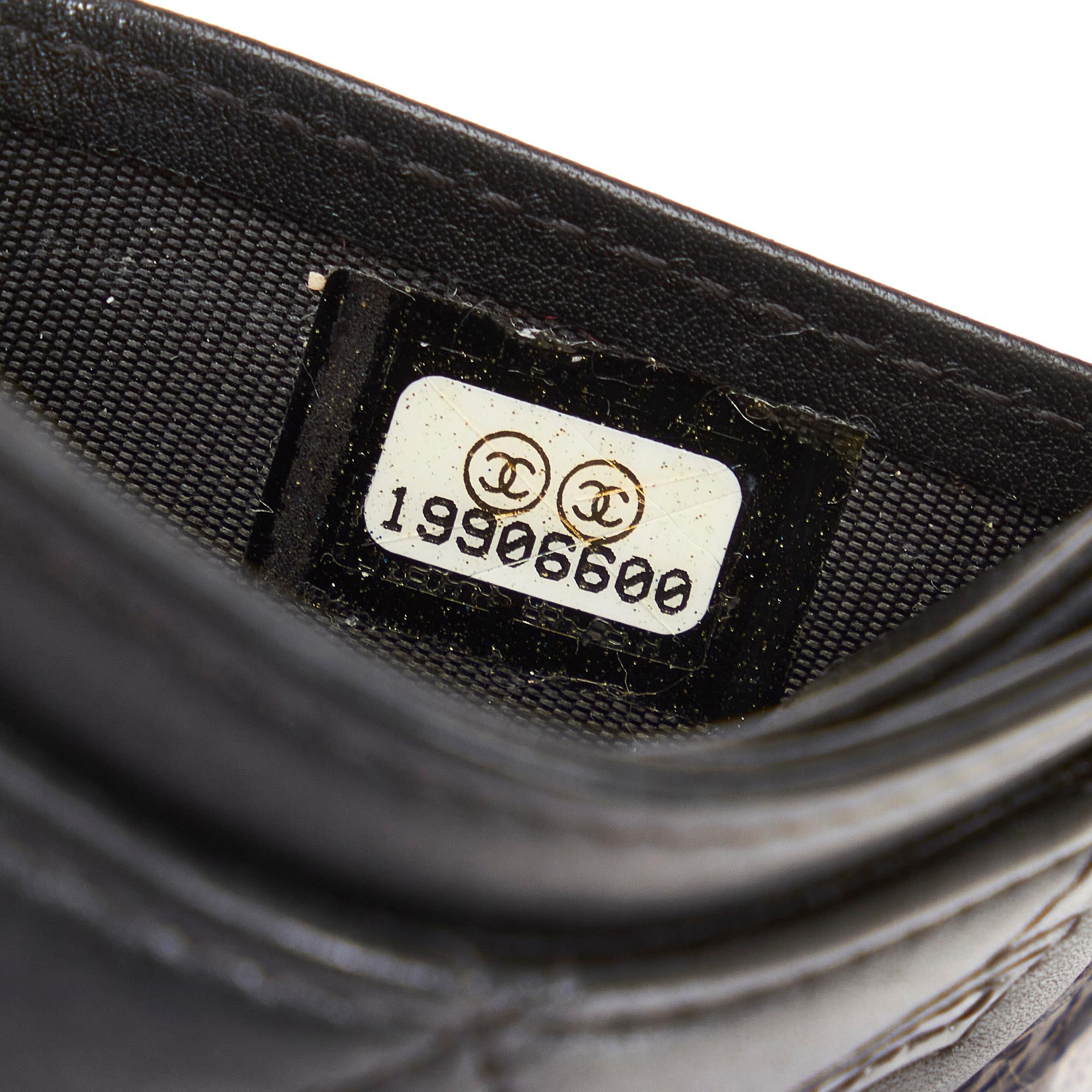 Chanel CC Matelasse Card Holder (SHG-cydmno)