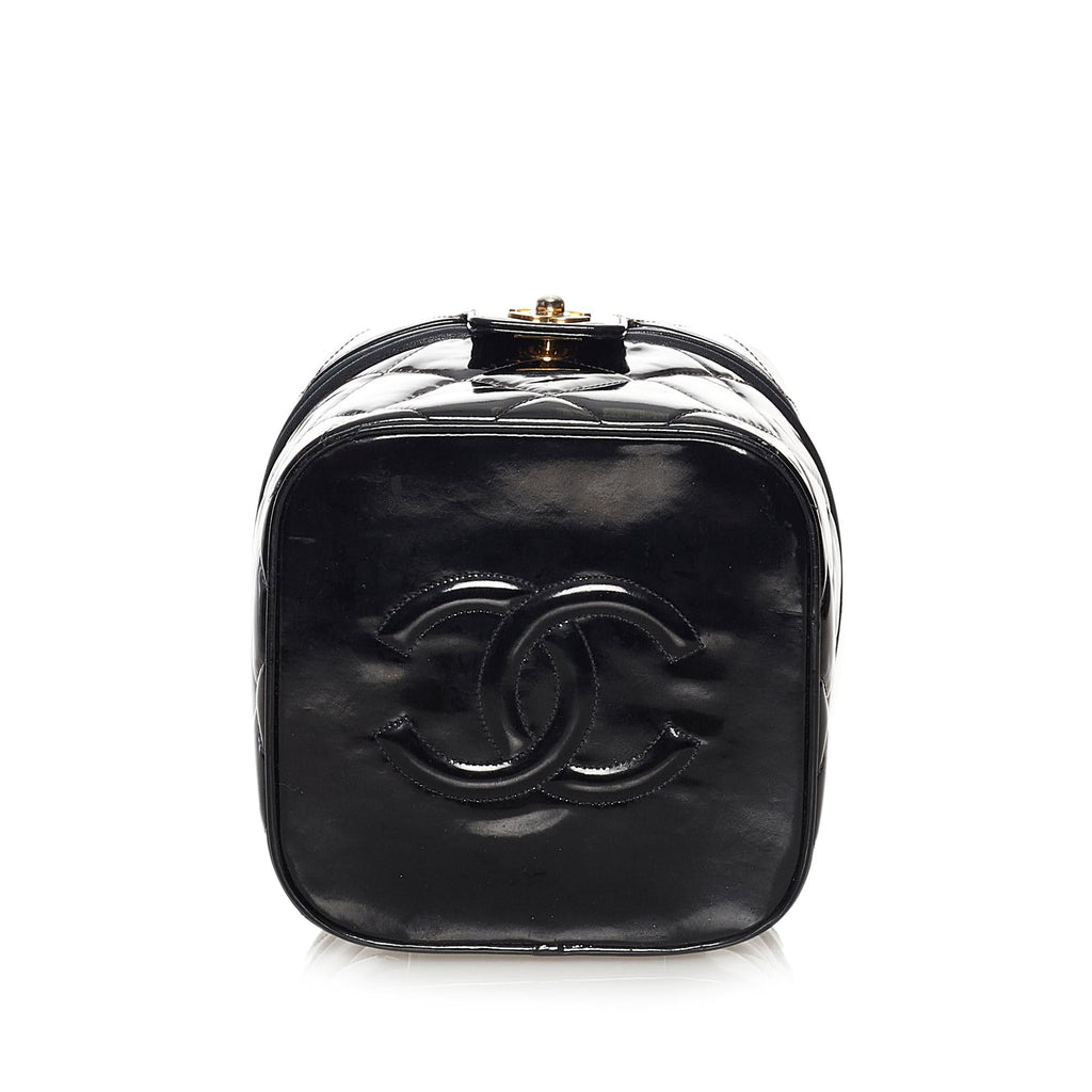 Chanel CC Matelasse Patent Leather Vanity Bag (SHG-34683)