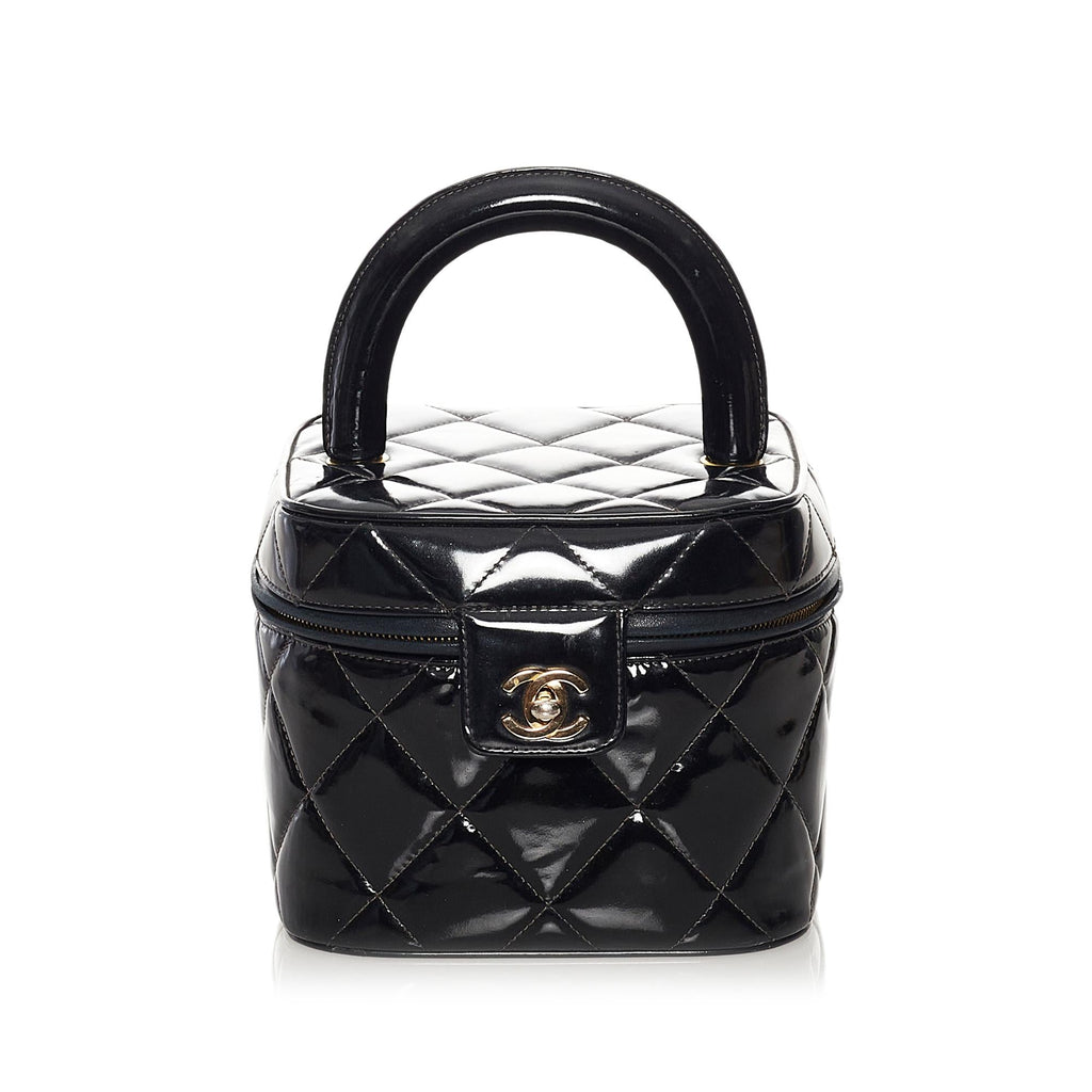 Chanel CC Matelasse Patent Leather Vanity Bag (SHG-34683)