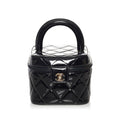 Chanel CC Matelasse Patent Leather Vanity Bag (SHG-34683)
