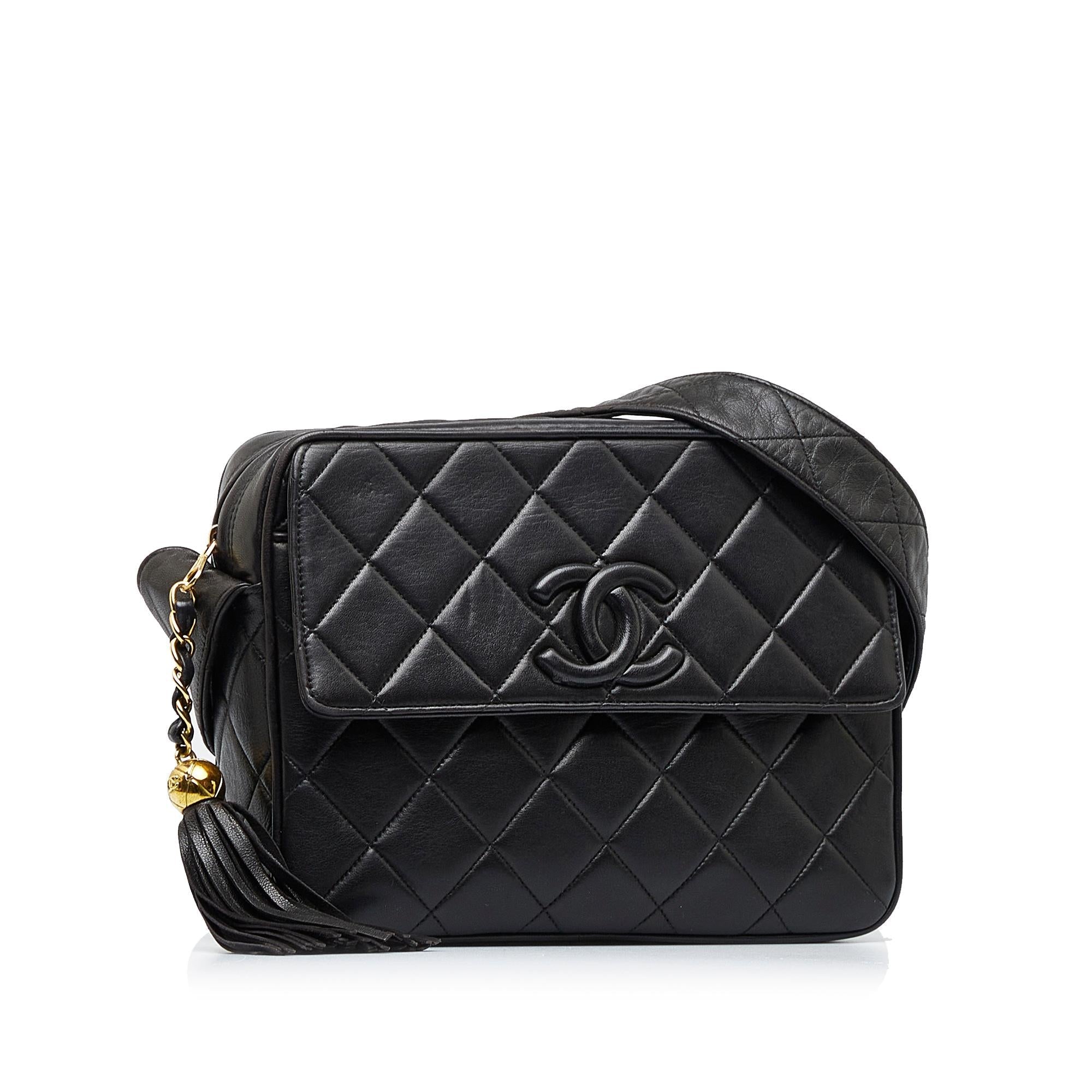 Chanel CC Matelasse Tassel Camera Bag (SHG-Emp6IH)