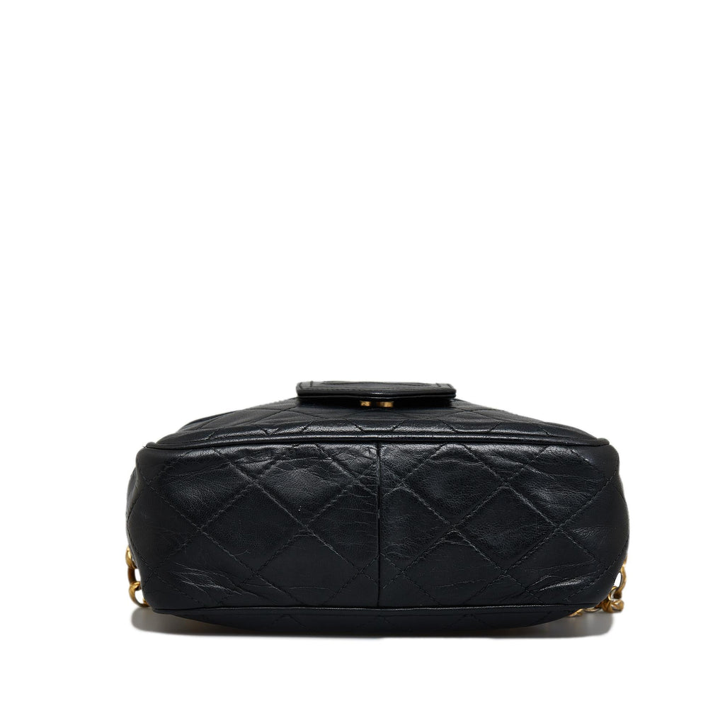 Chanel CC Matelasse Tassel Camera Bag (SHG-Y2qSSV)