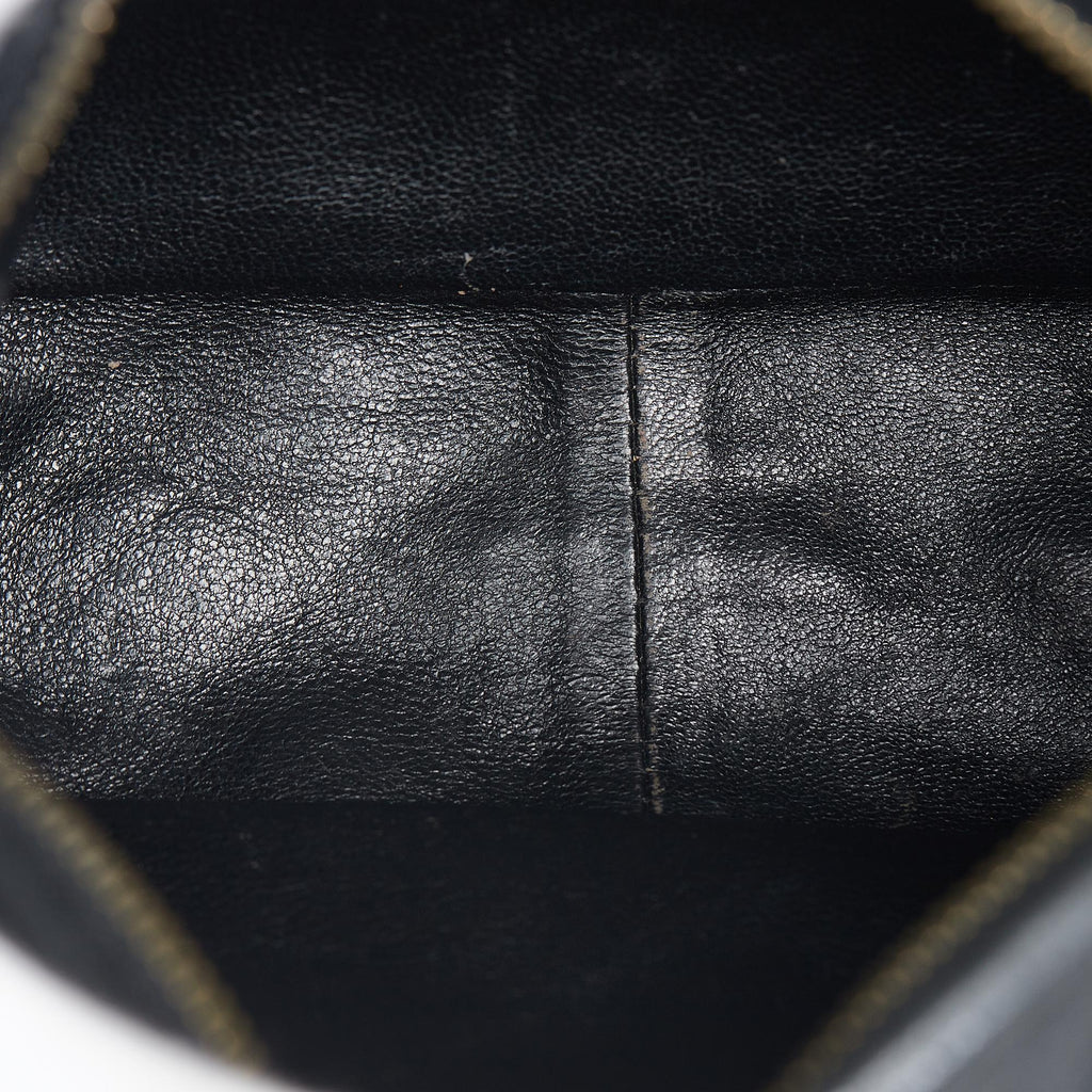 Chanel CC Matelasse Tassel Camera Bag (SHG-Y2qSSV)