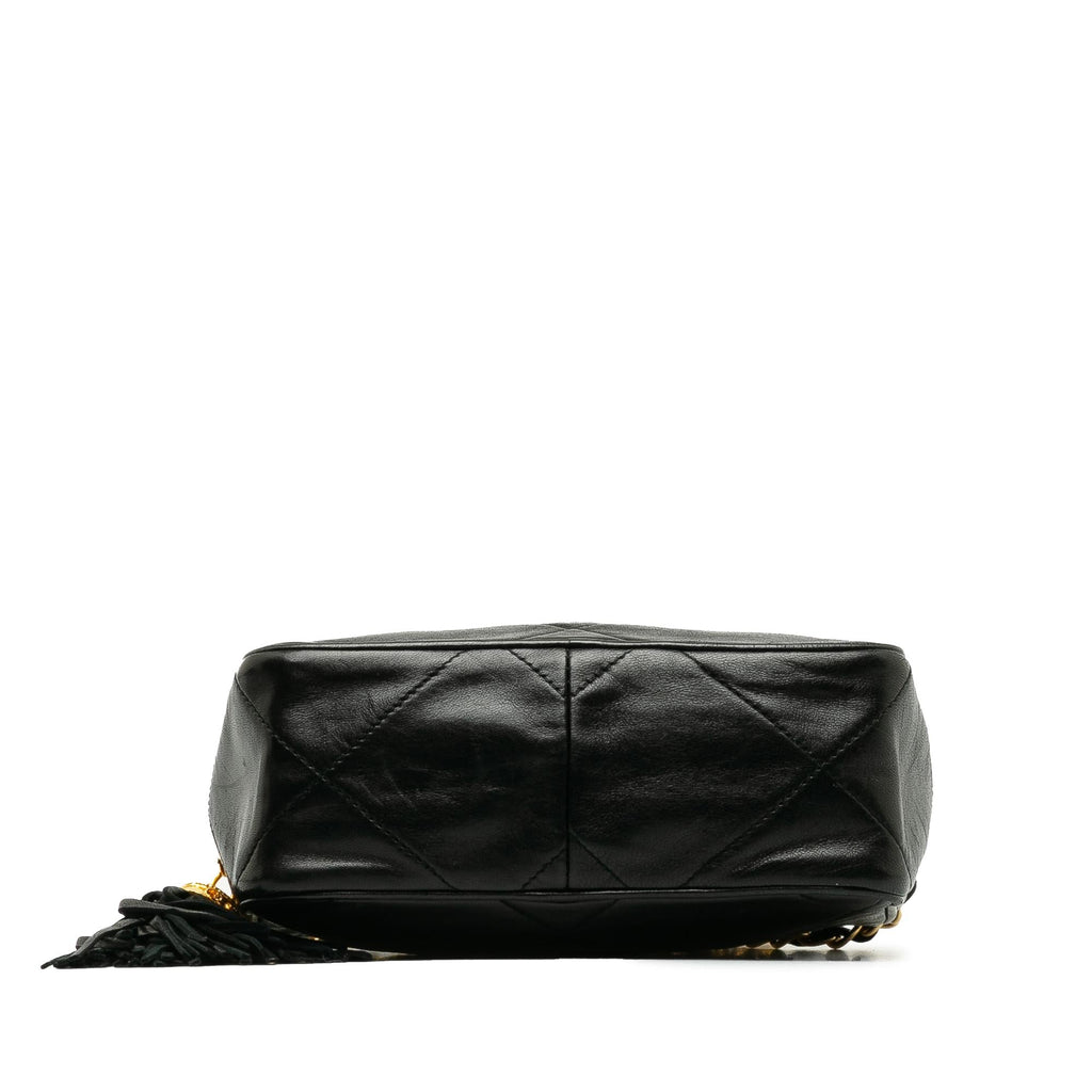 Chanel CC Matelasse Tassel Camera Bag (SHG-b743DC)