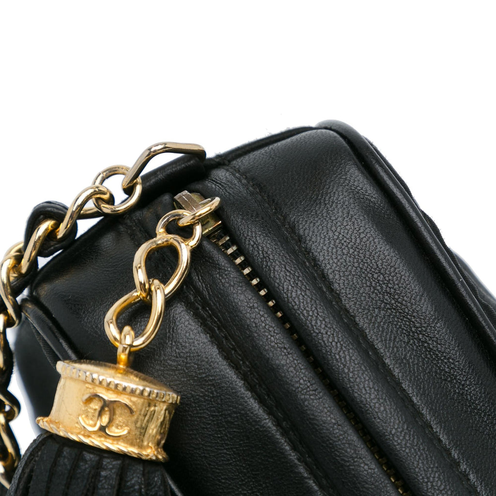 Chanel CC Matelasse Tassel Camera Bag (SHG-w2rli7)