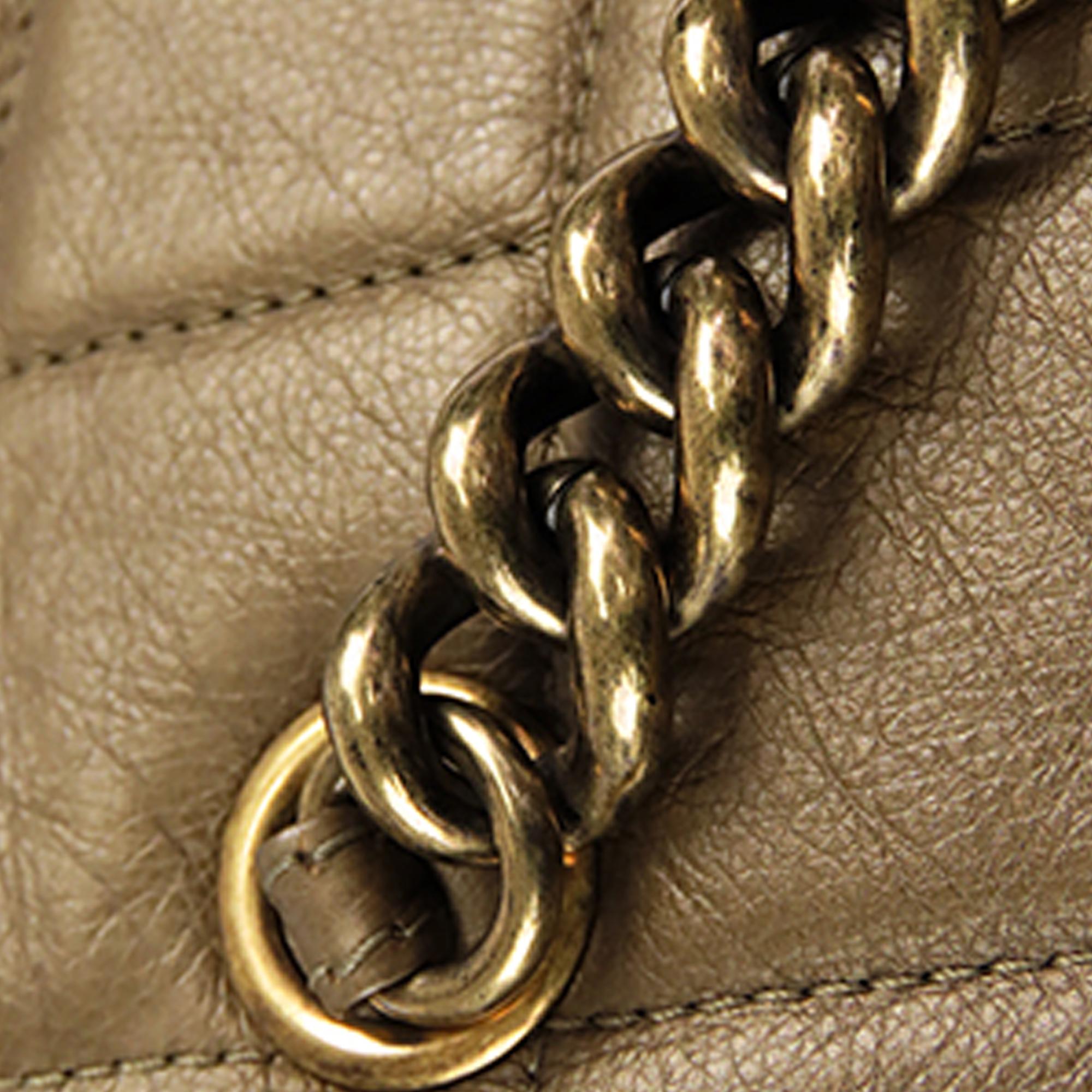 Chanel CC Matelasse Tote (SHG-oRHUqJ)