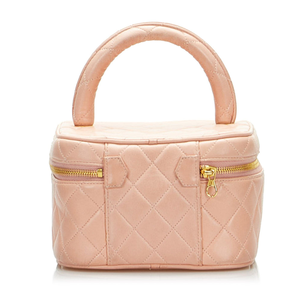 Chanel CC Matelasse Vanity Bag (SHG-0lwtb0)