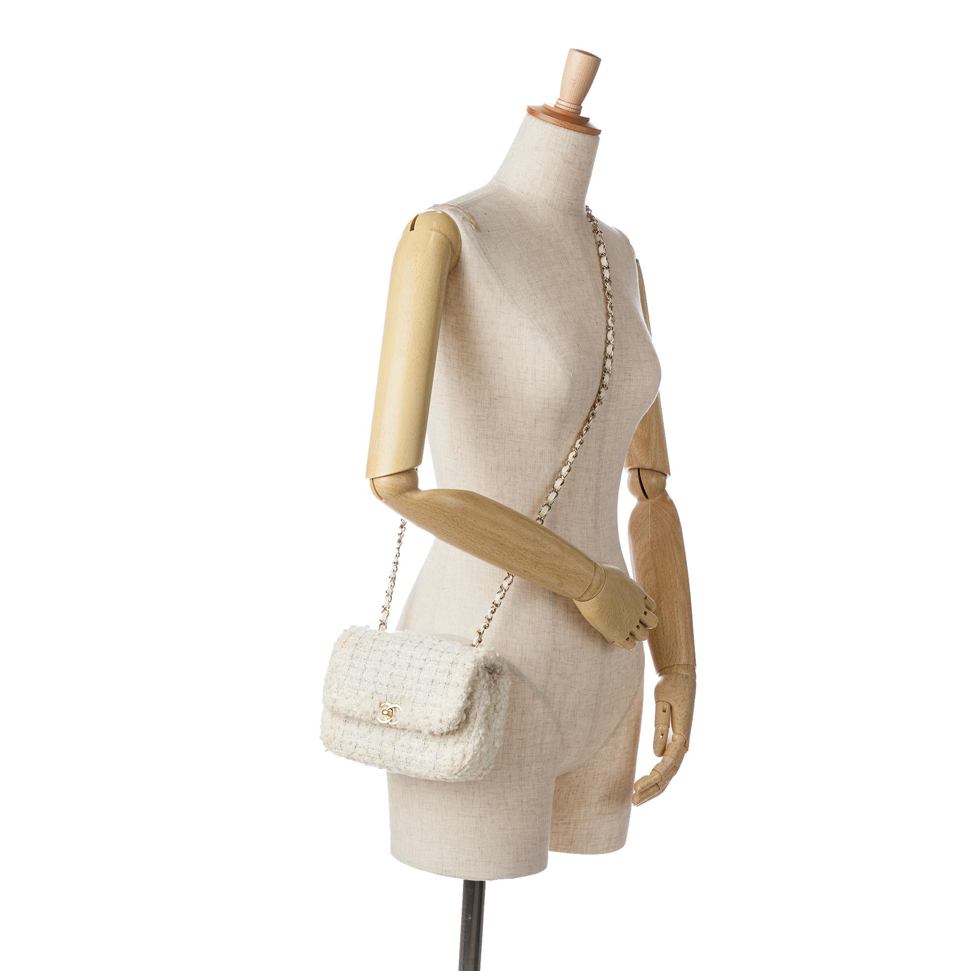Chanel CC Mini Tweed Flap Crossbody (SHG-gTRs6R)