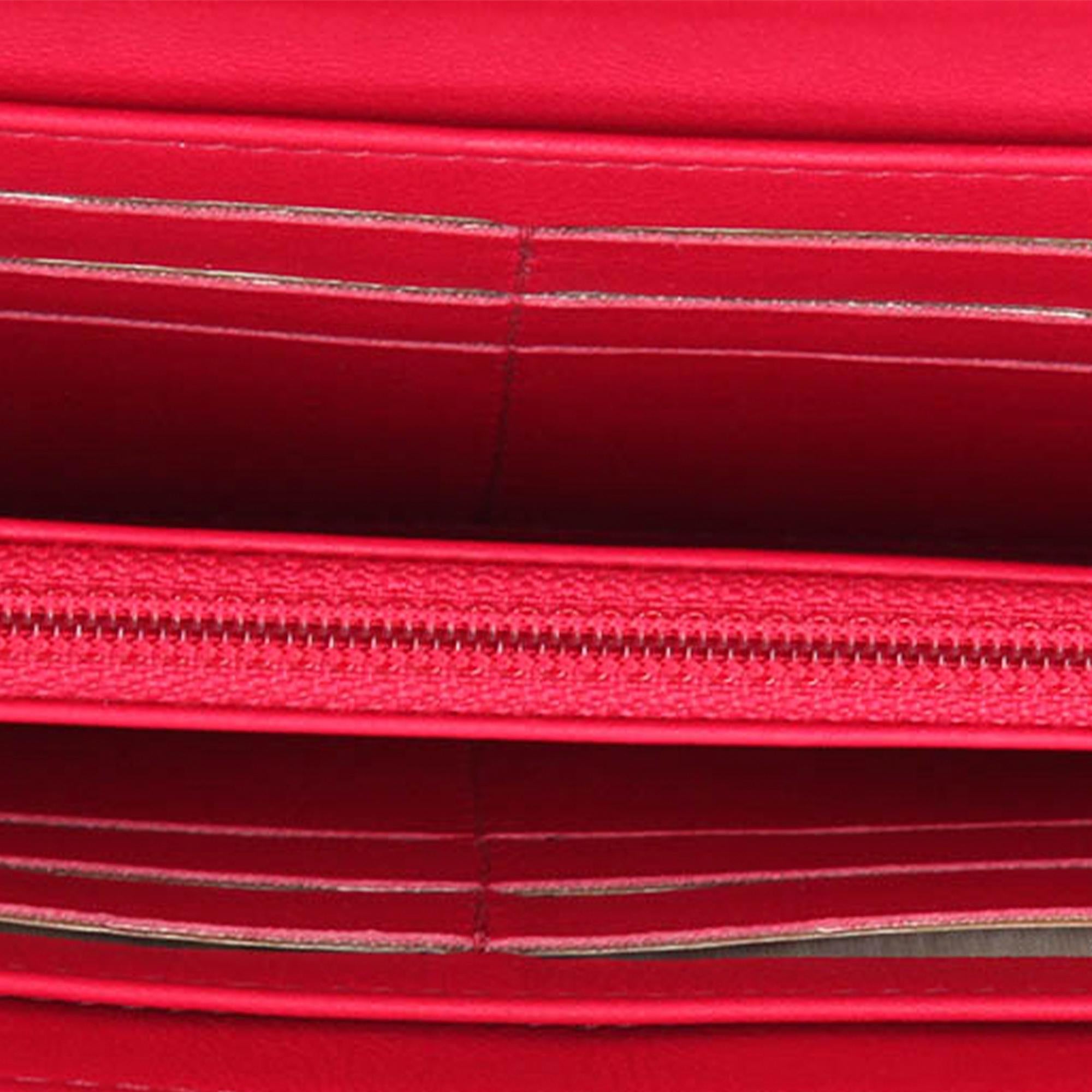 Chanel CC Patent Leather Long Wallet (SHG-28975)