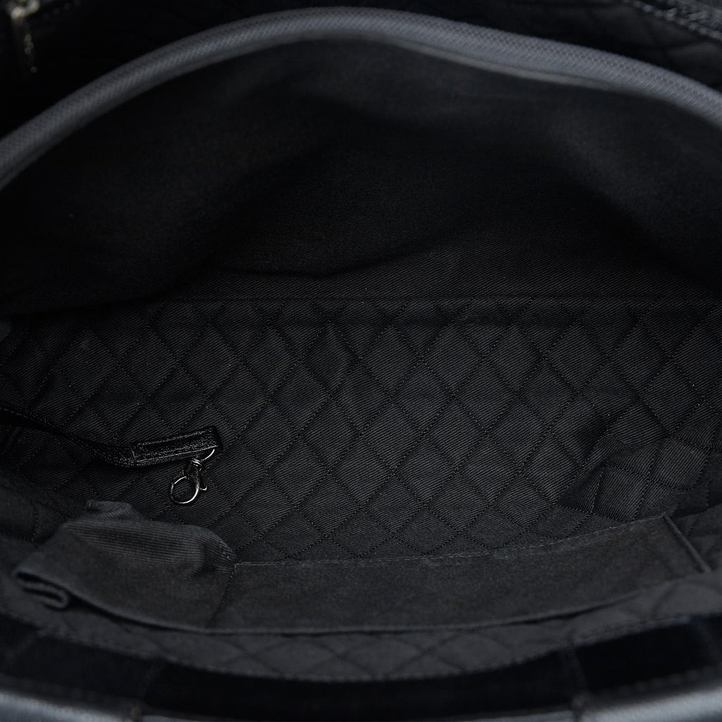 Chanel CC Perforated Tote (SHG-XVBWdn)