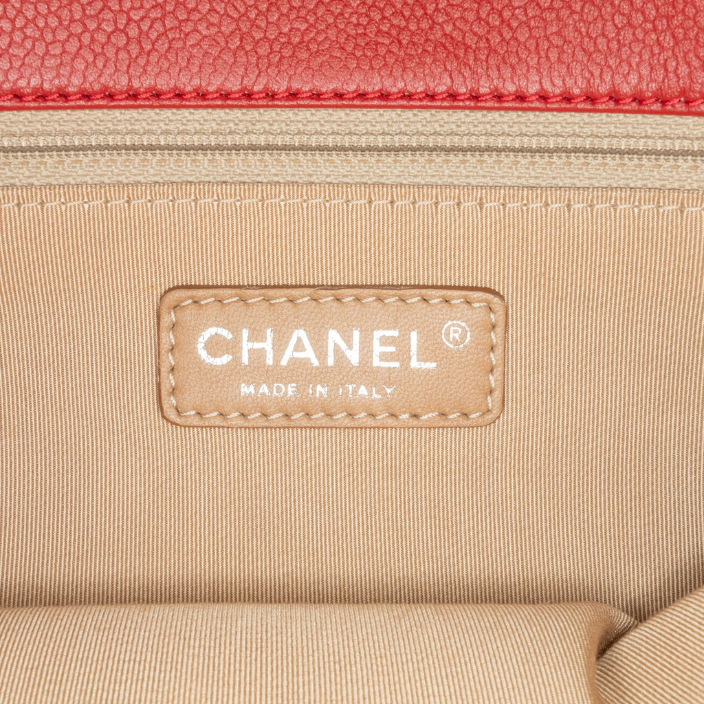 Chanel CC Petite Caviar Soft Tote (SHG-xcsuvH)
