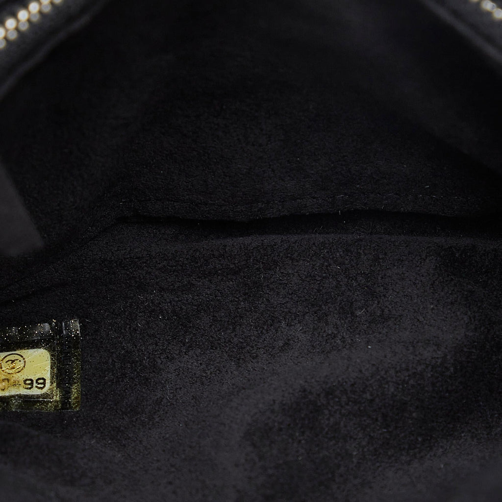 Chanel CC Phone Pouch (SHG-fFFbkG)