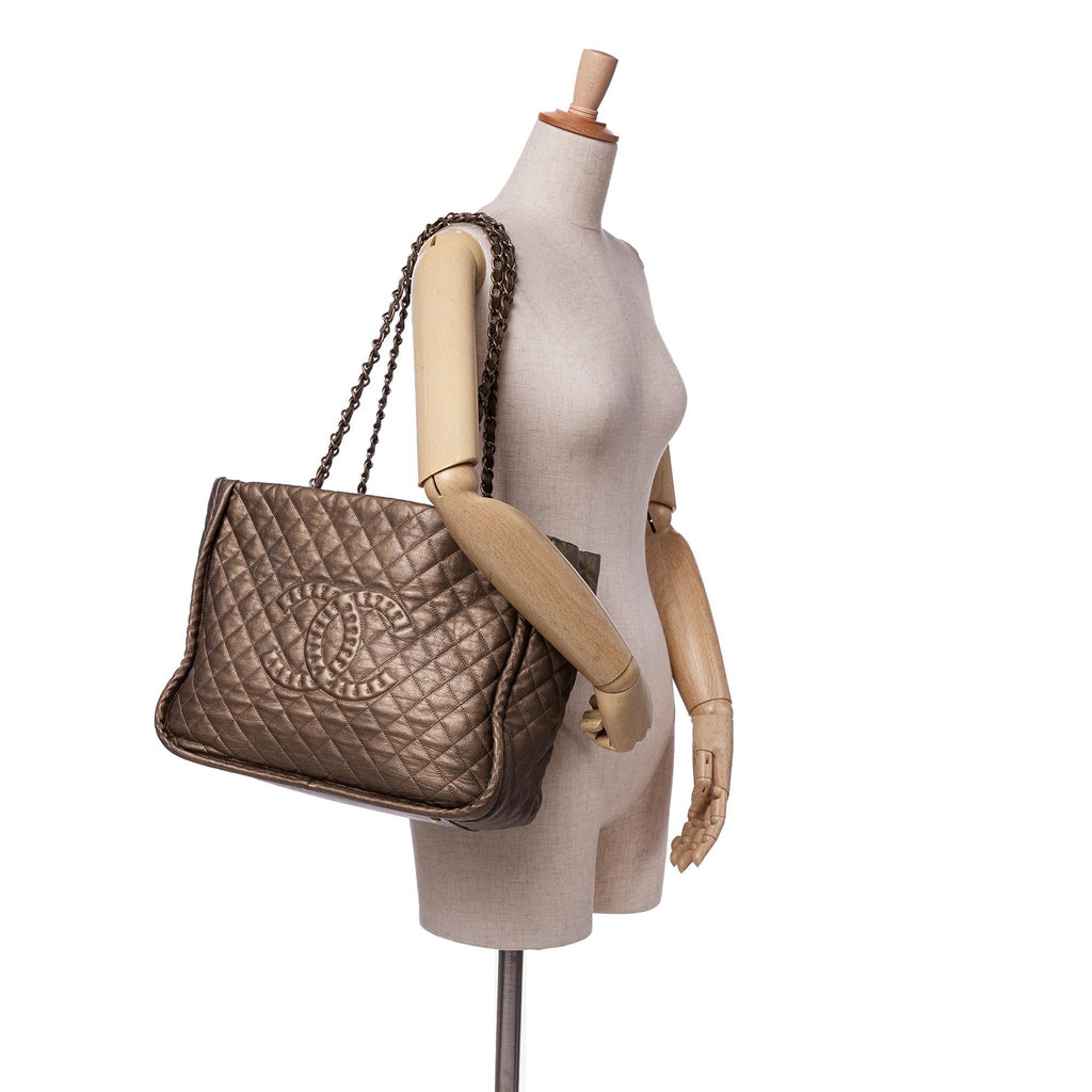Chanel CC Quilted Calfskin Istanbul Tote