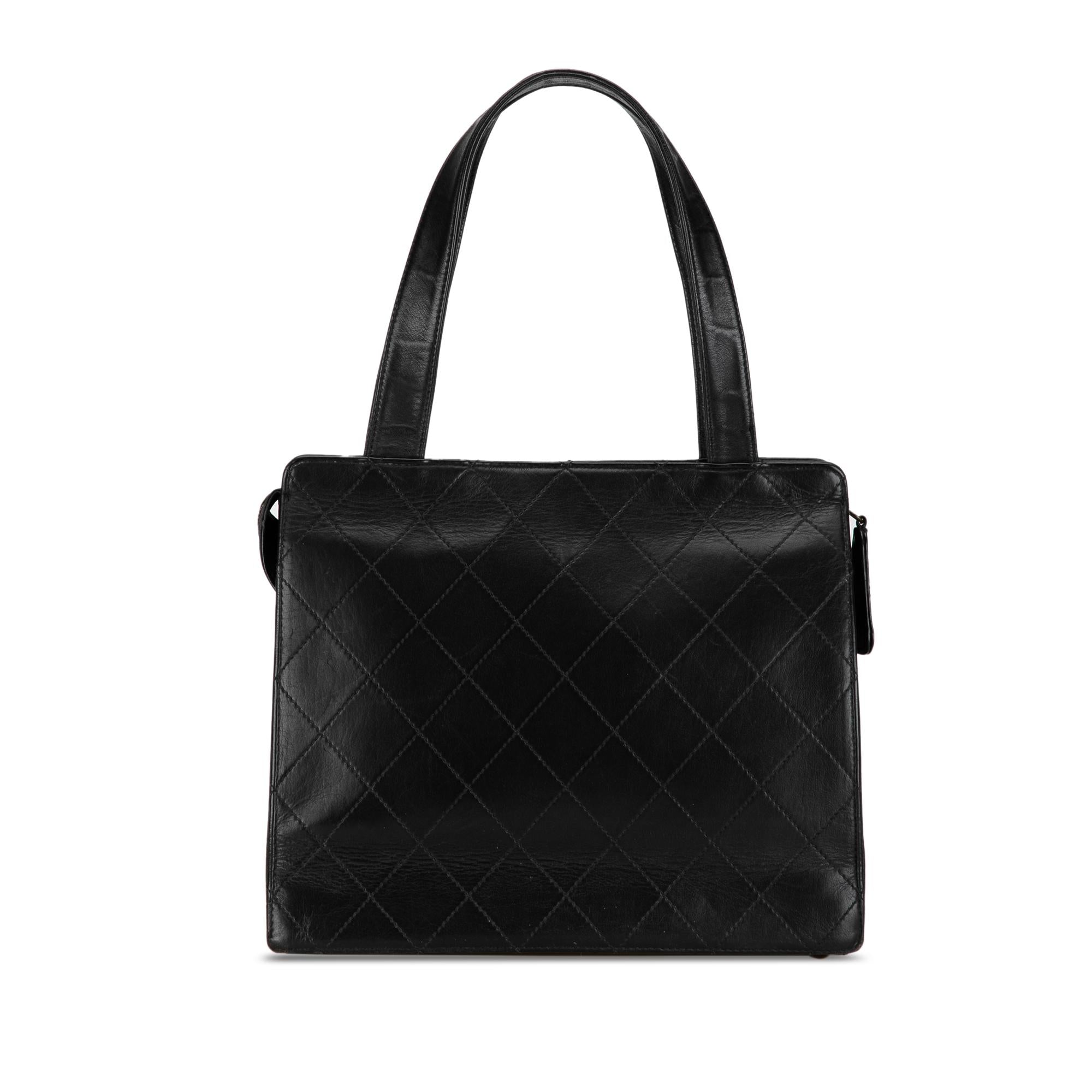 Chanel CC Quilted Calfskin Tote (SHG-iwtrUK)