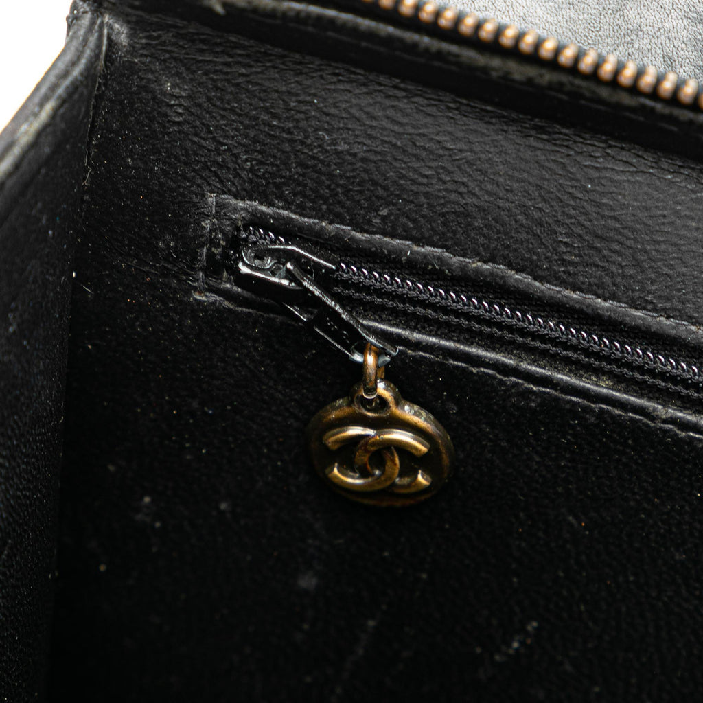 Chanel CC Quilted Calfskin Tote (SHG-iwtrUK)