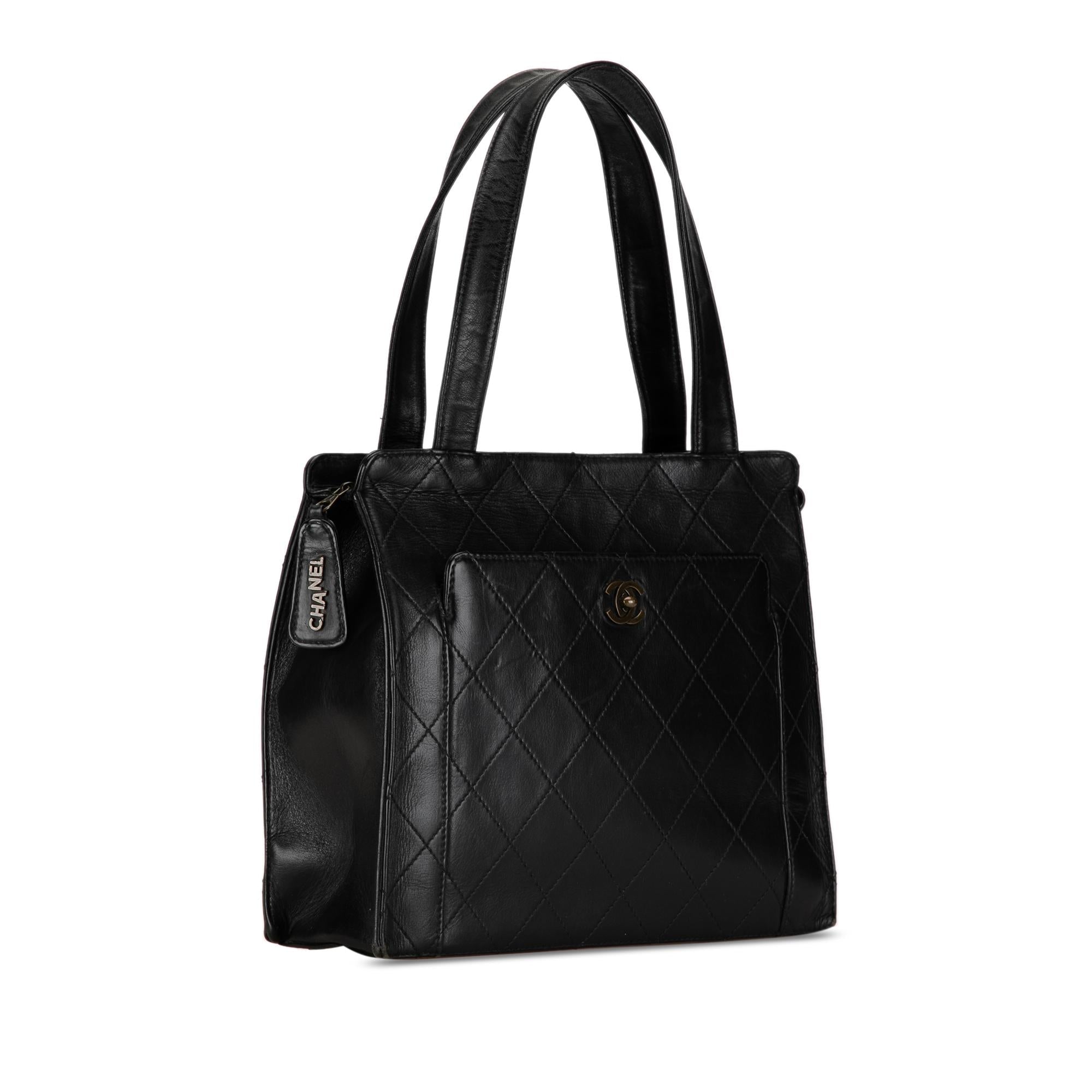 Chanel CC Quilted Calfskin Tote (SHG-iwtrUK)