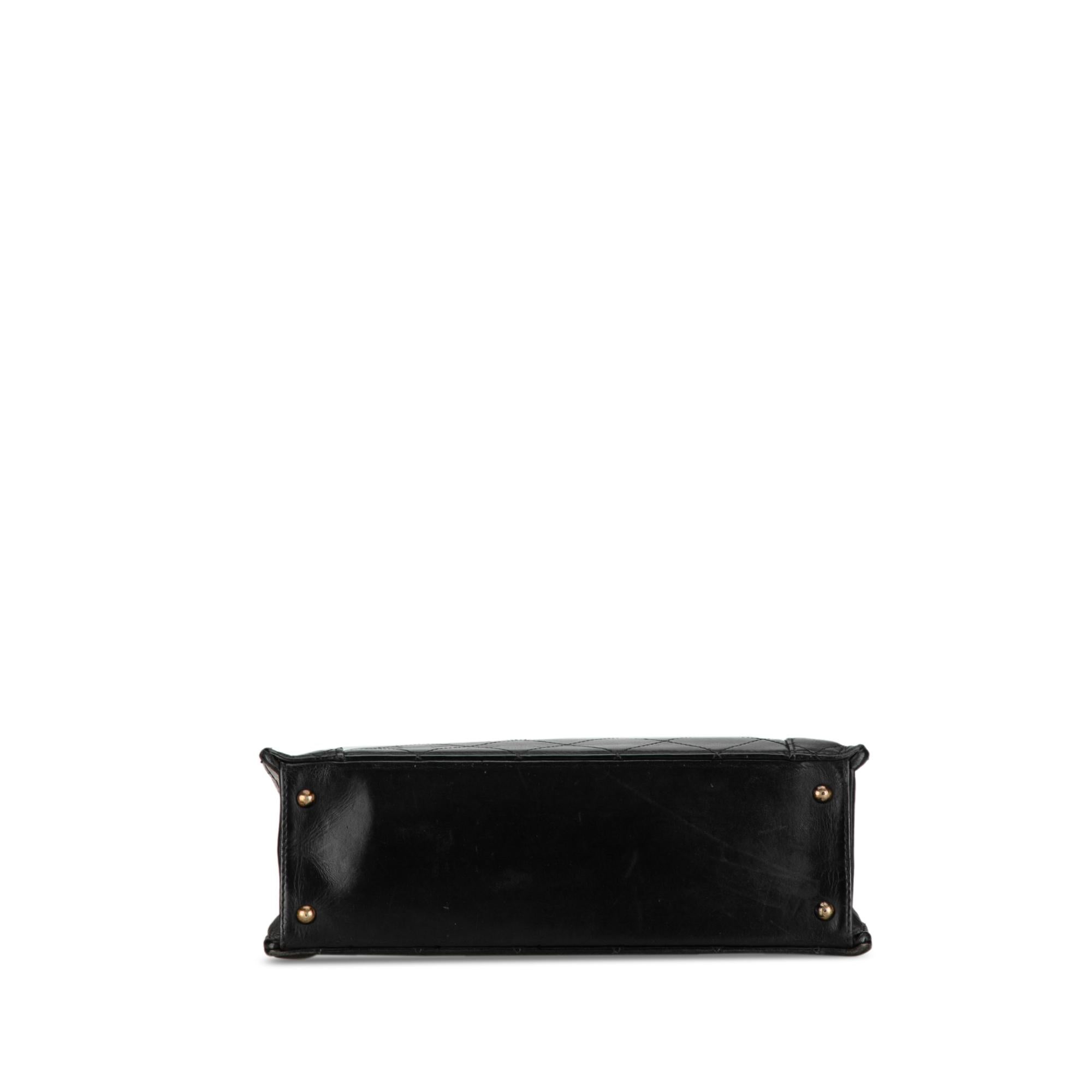 Chanel CC Quilted Calfskin Tote (SHG-0ZYubi)