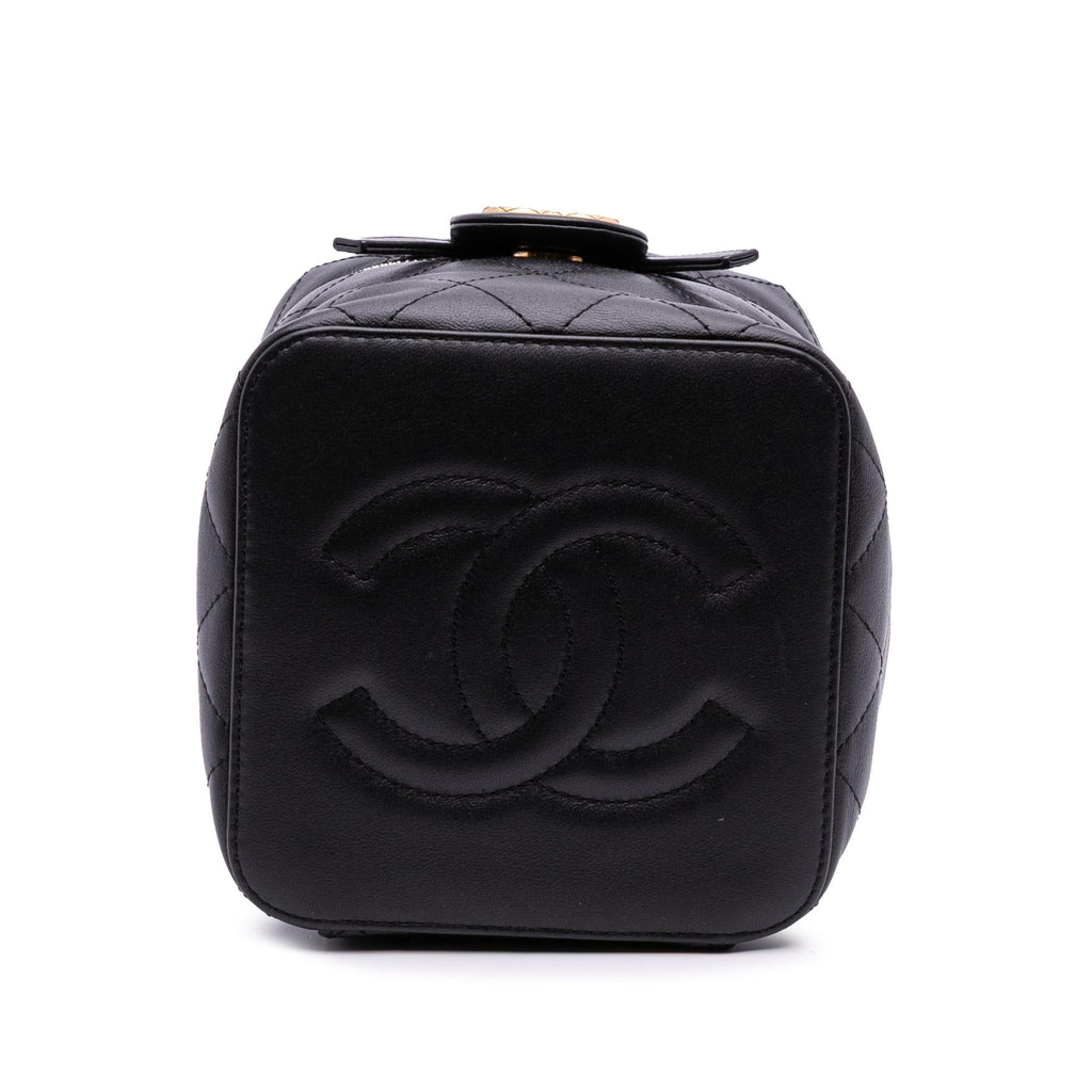 Chanel CC Quilted Calfskin Vanity Case with Chain