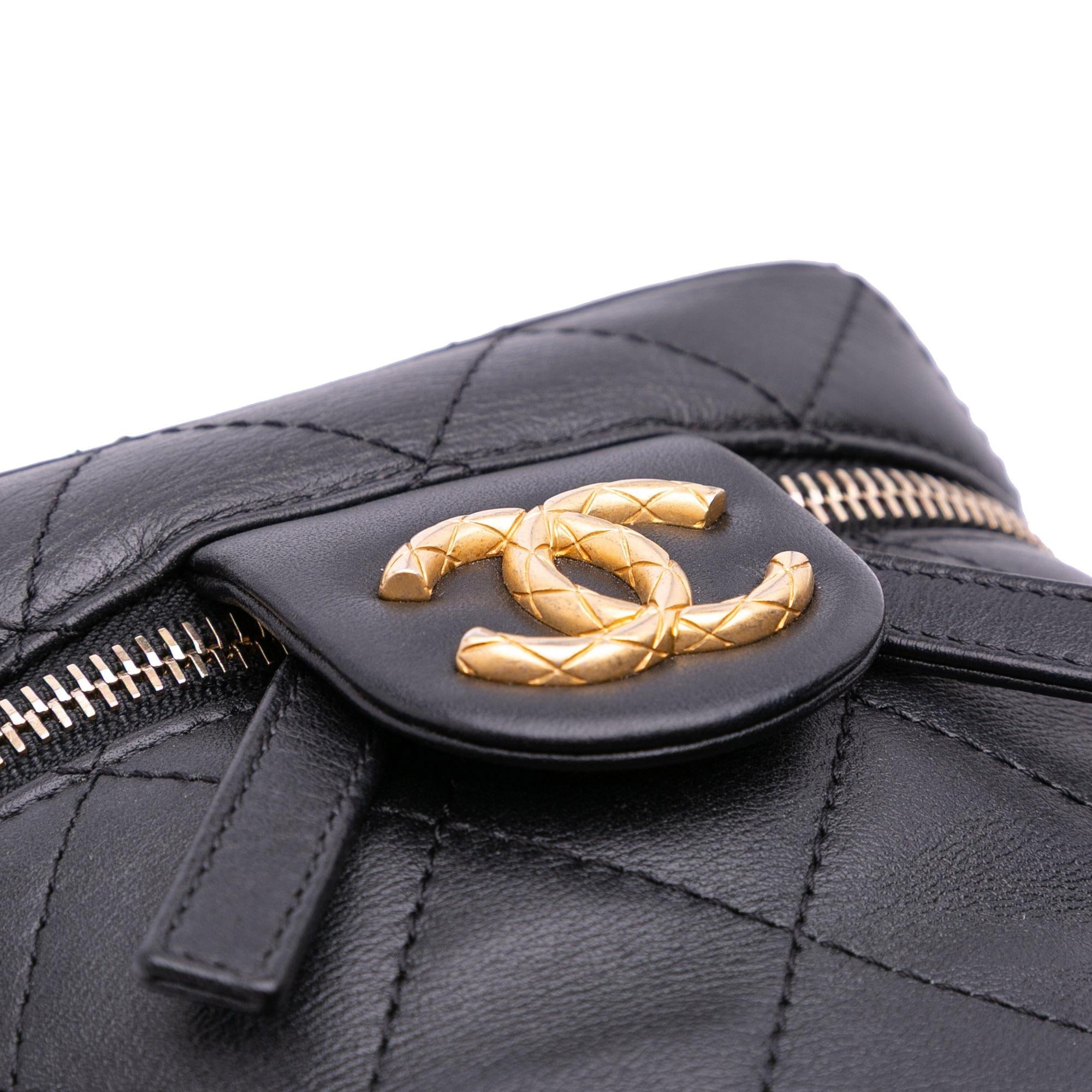 Chanel CC Quilted Calfskin Vanity Case with Chain