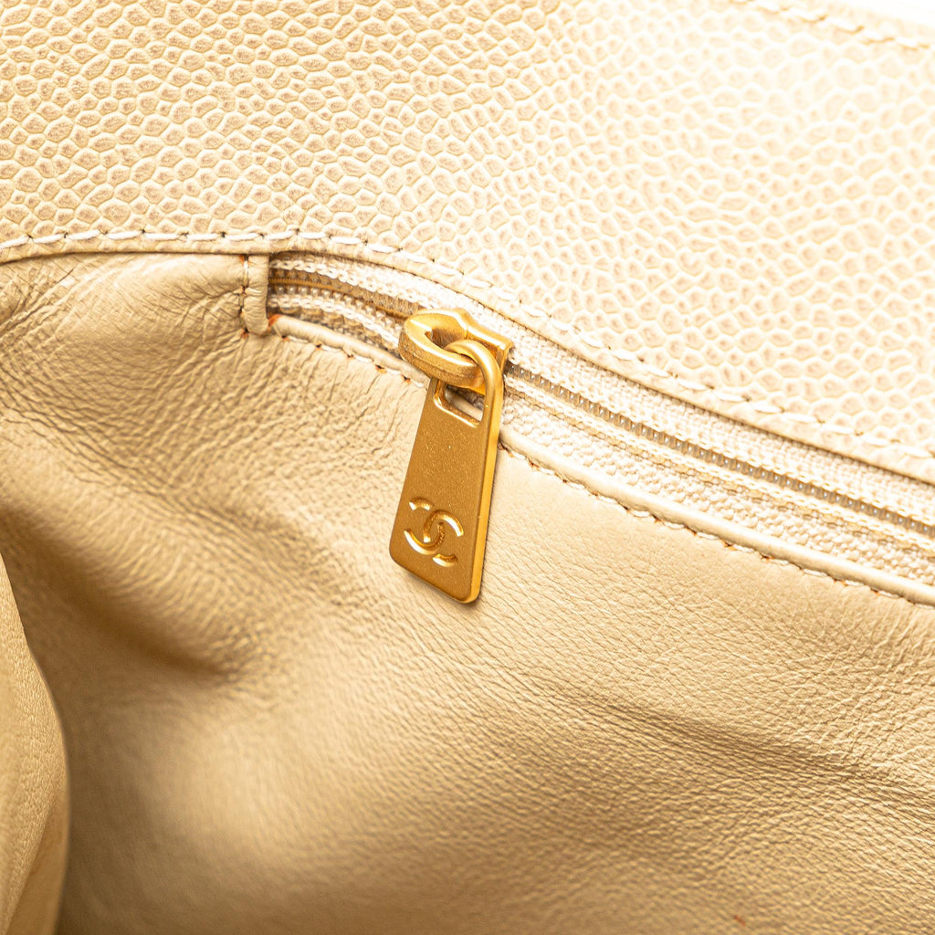 Chanel CC Quilted Caviar Bekko Chain Tote