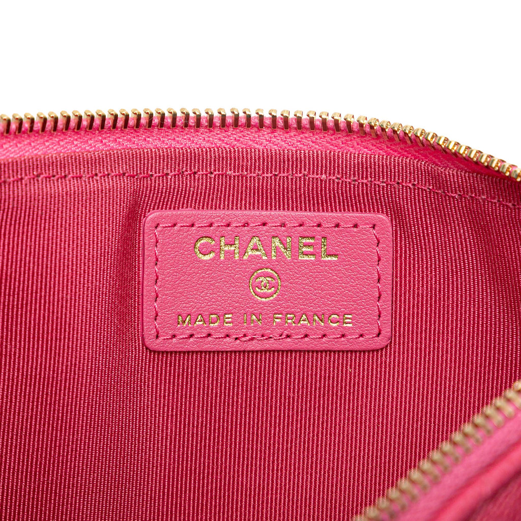 Chanel CC Quilted Caviar Flat Phone Case Wallet Pouch