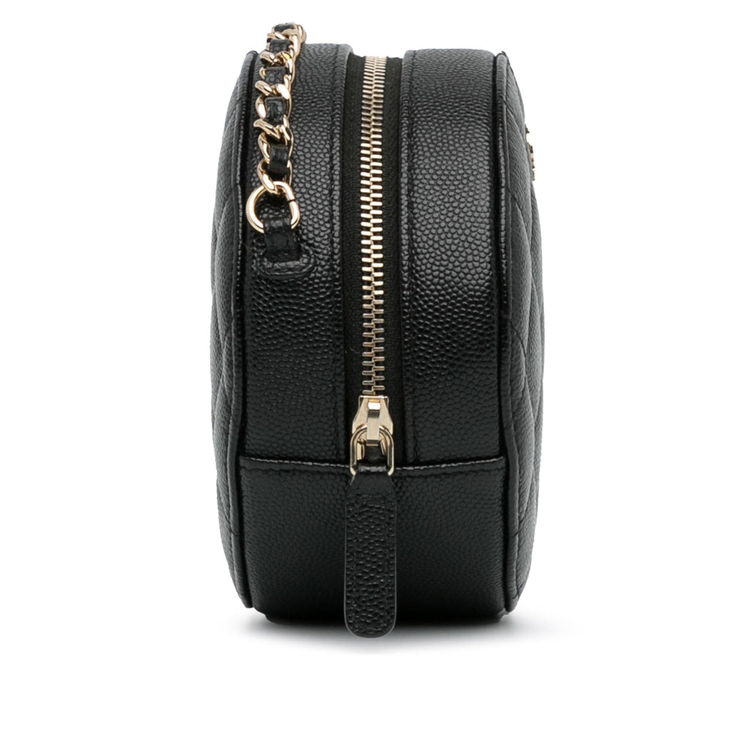 Chanel CC Quilted Caviar Round Clutch With Chain (SHG-QNFerj)