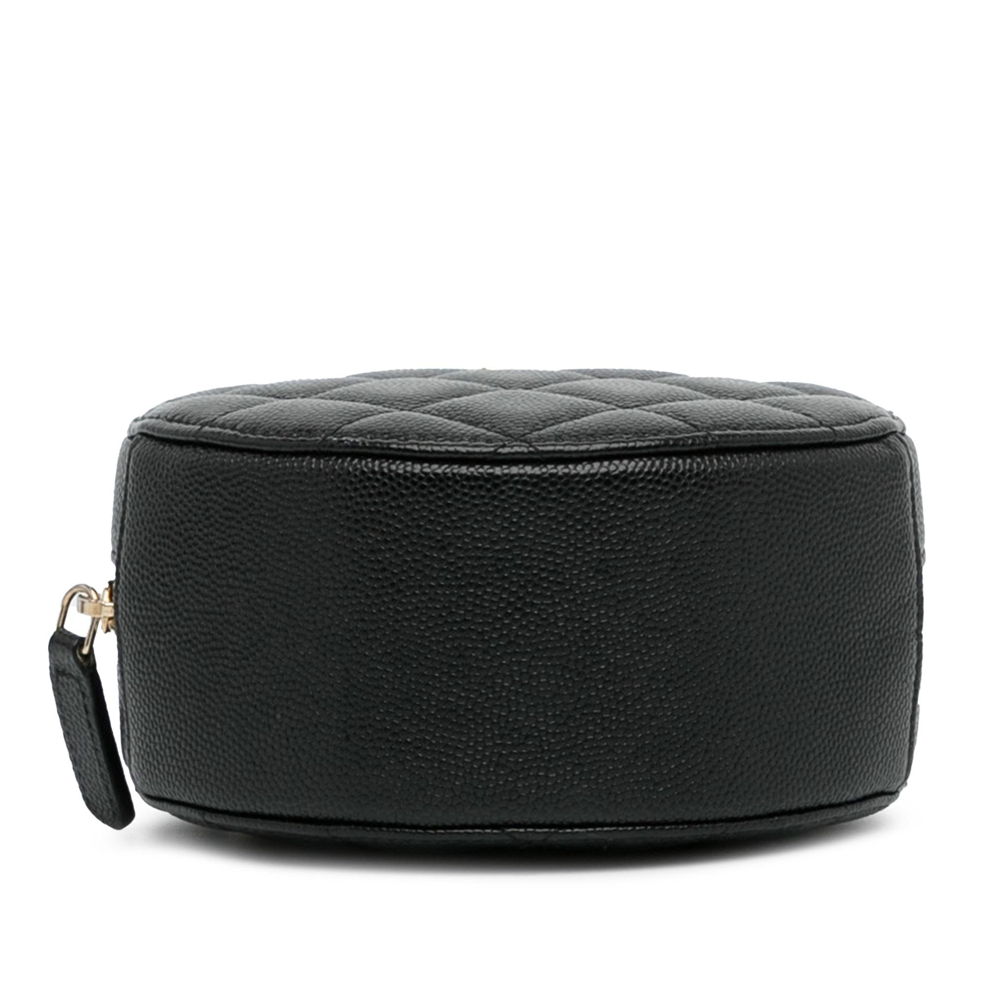 Chanel CC Quilted Caviar Round Clutch With Chain (SHG-QNFerj)