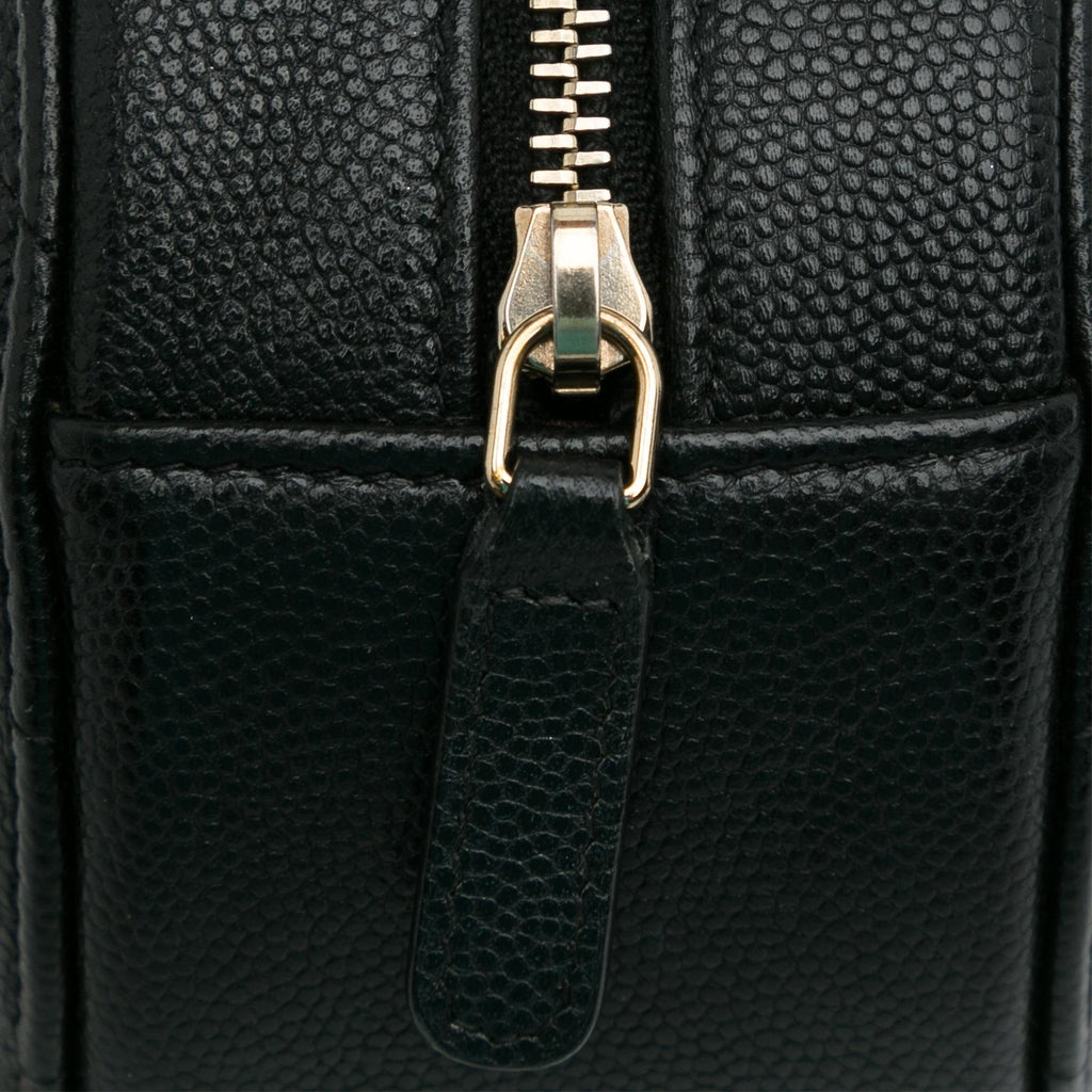 Chanel CC Quilted Caviar Round Clutch With Chain (SHG-Uqg8kK)